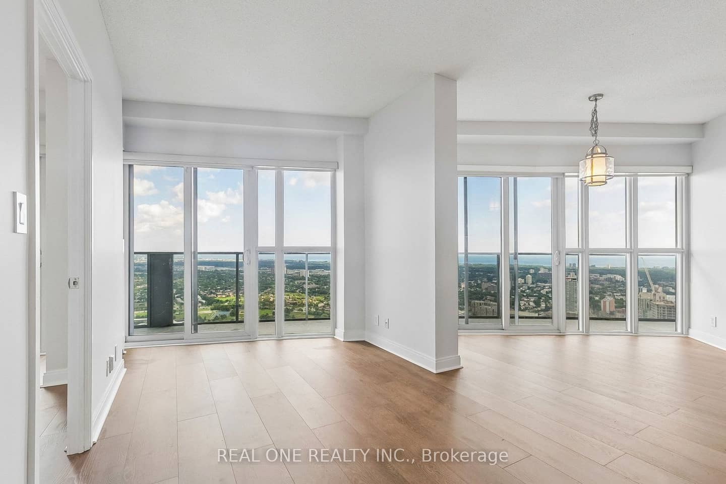 60 Absolute Avenue 5301, Mississauga, ON L4Z 0A9