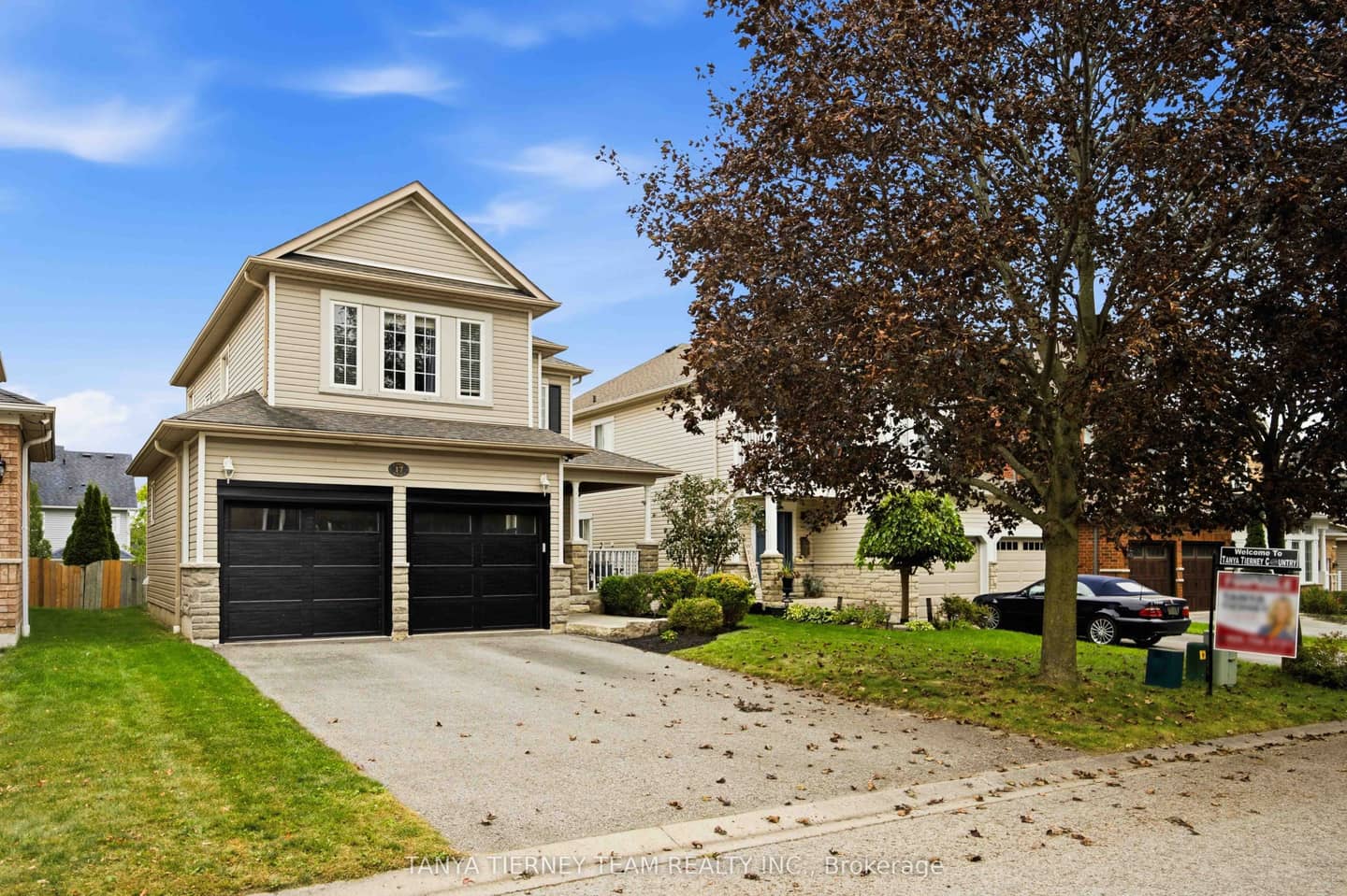 17 Cody Avenue, Whitby, ON L1M 1K8