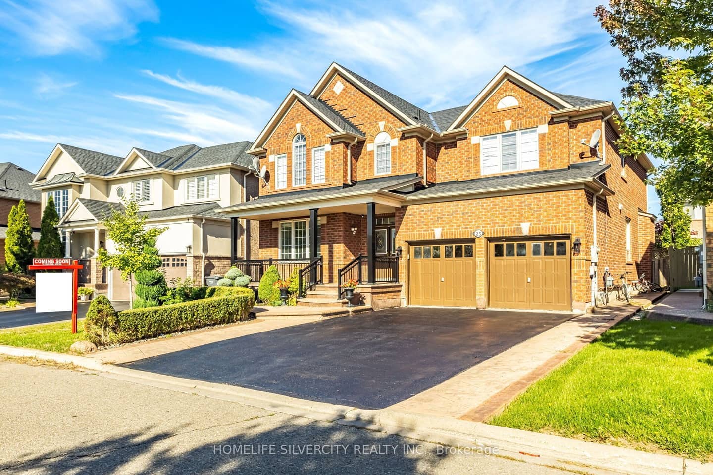 25 Van Hoof Crescent, Brampton, ON L6P 1S7
