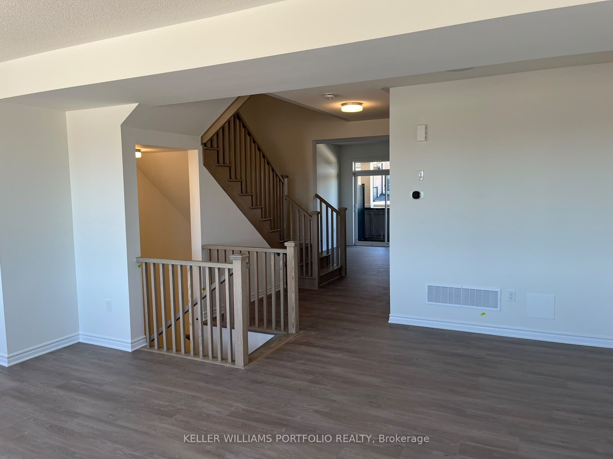 8 Thornbird Crescent Upper, Brampton, ON L6V 3N5