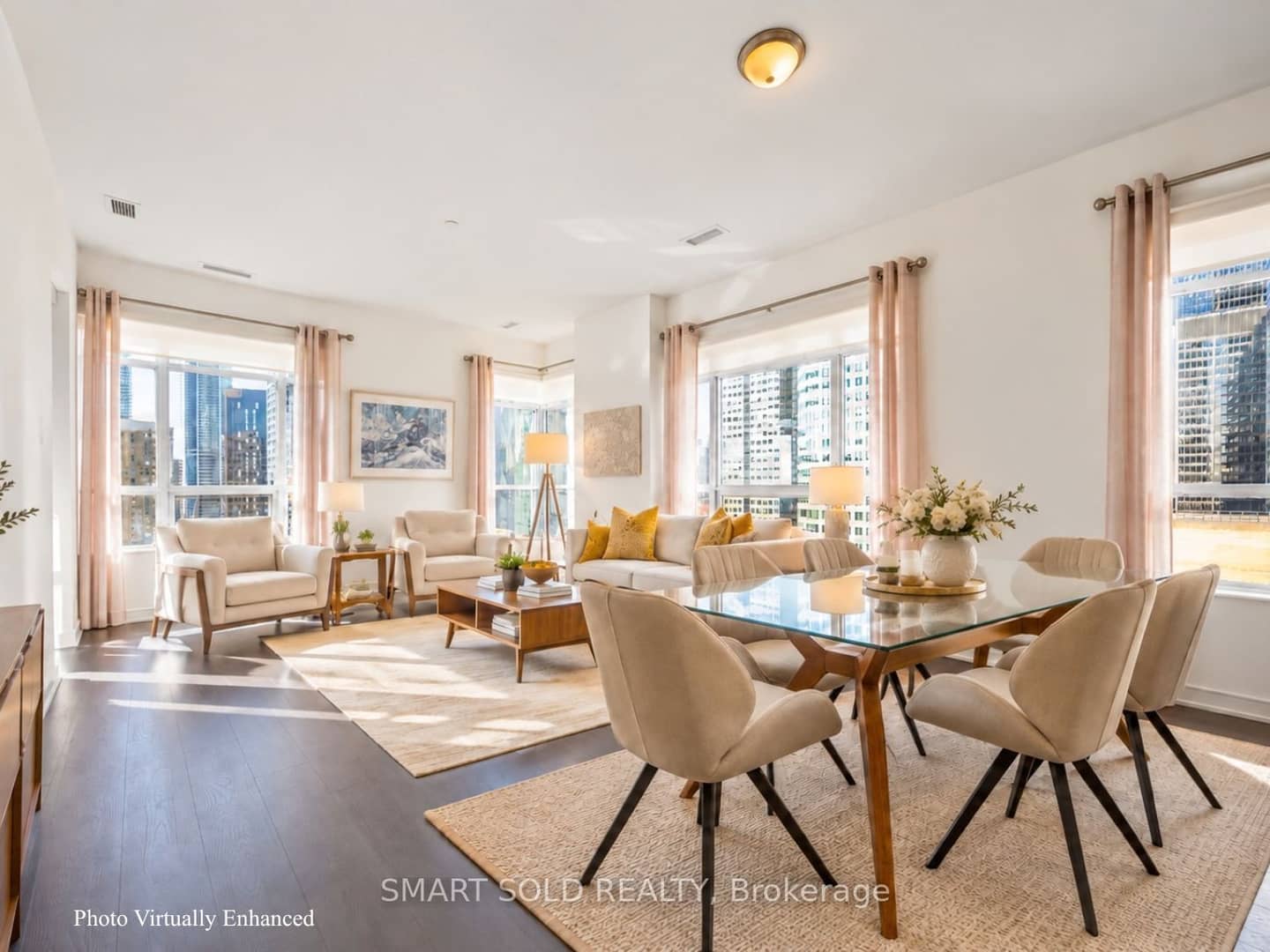 88 Scott Street 2109, Toronto, ON M5E 0A9