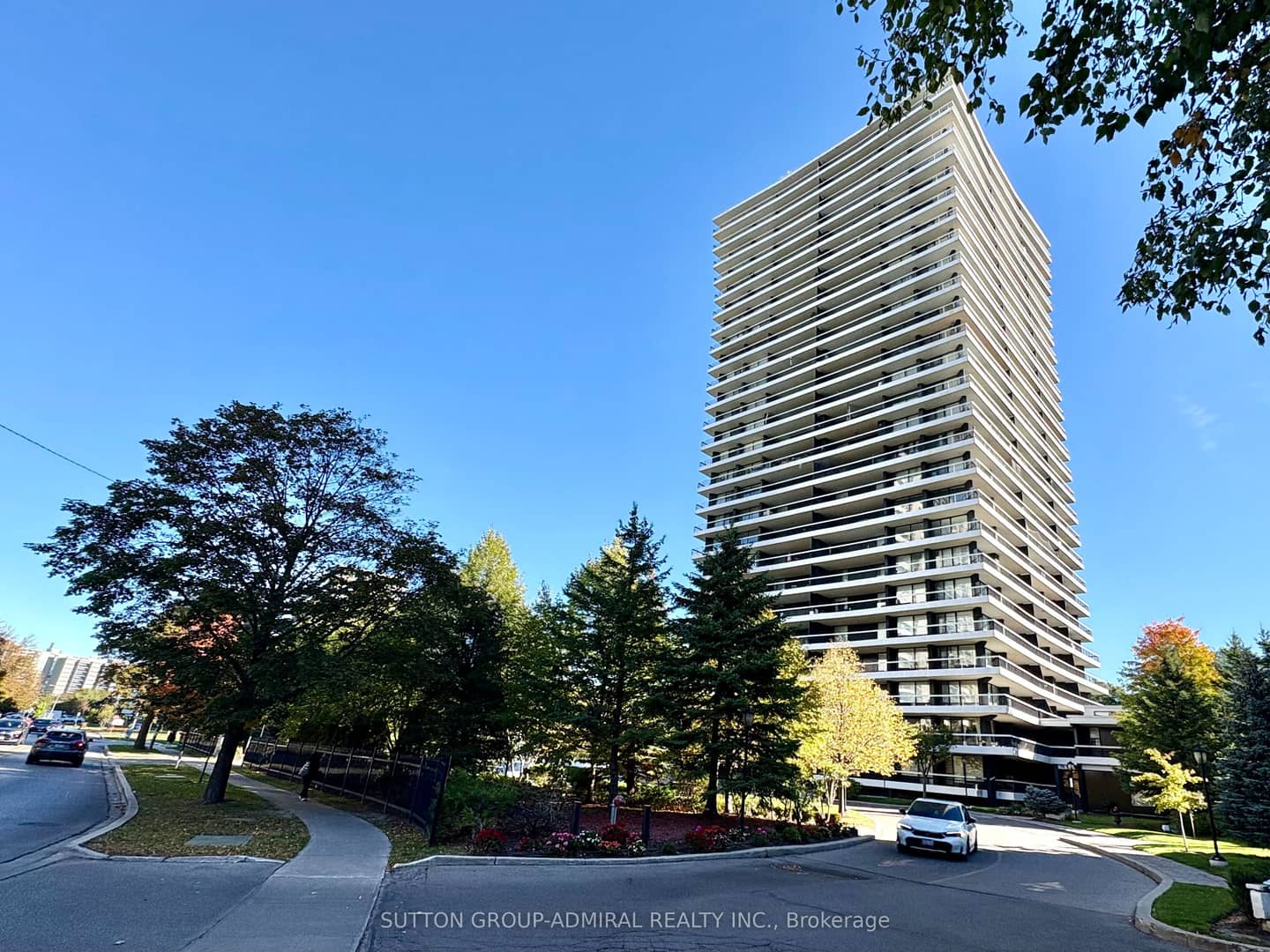 135 Antibes Drive 1103, Toronto, ON M2R 2Z1