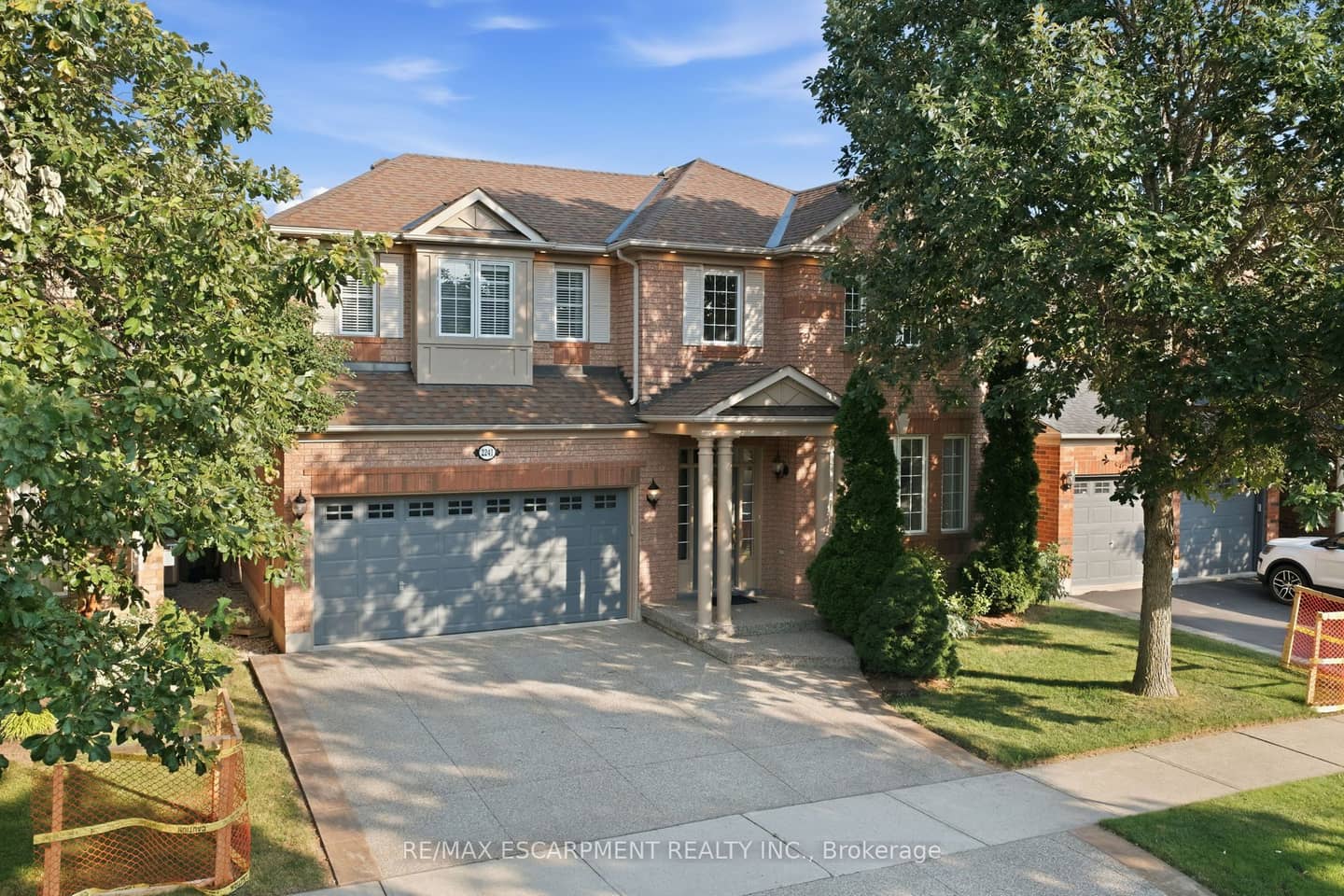 2241 GLAZEBROOK Circle, Oakville, ON L6M 5B5