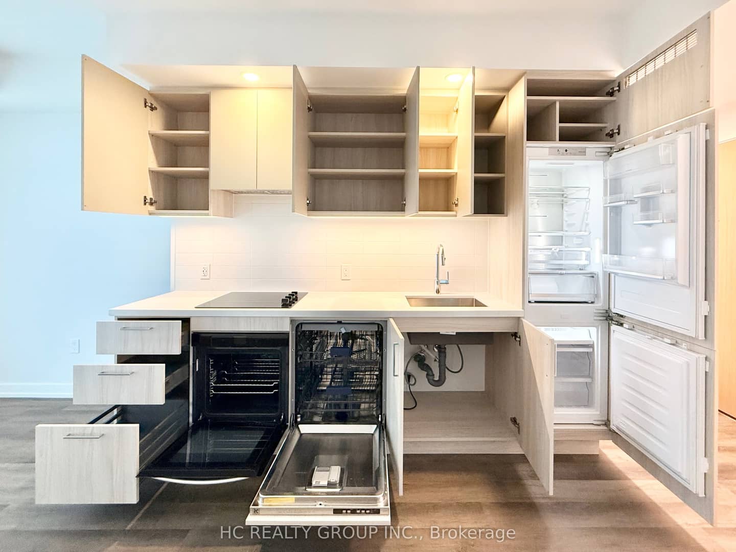5 Meadowdale Road 2007, Vaughan, ON L4K 0C7