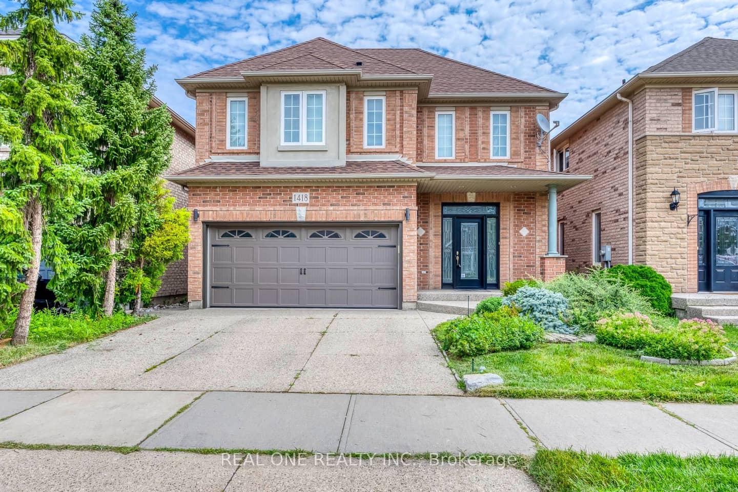 1418 Gulledge Trail, Oakville, ON L6M 3Z9