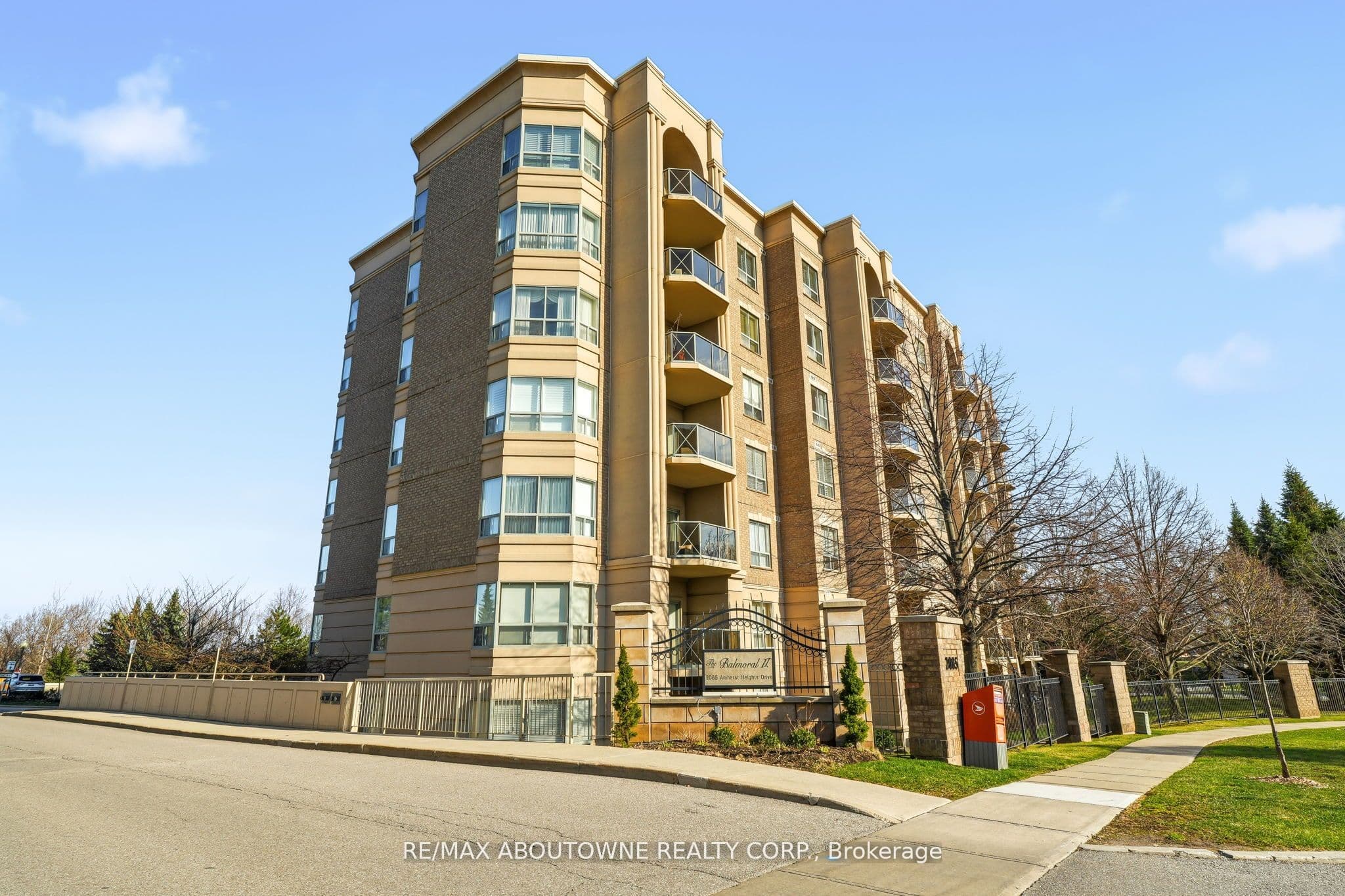 2085 Amherst Heights 209, Burlington, ON L7P 5C2