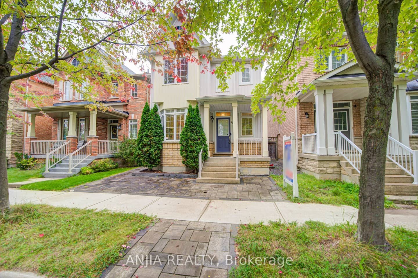 6 Wildmoor Street, Markham, ON L6B 0N9