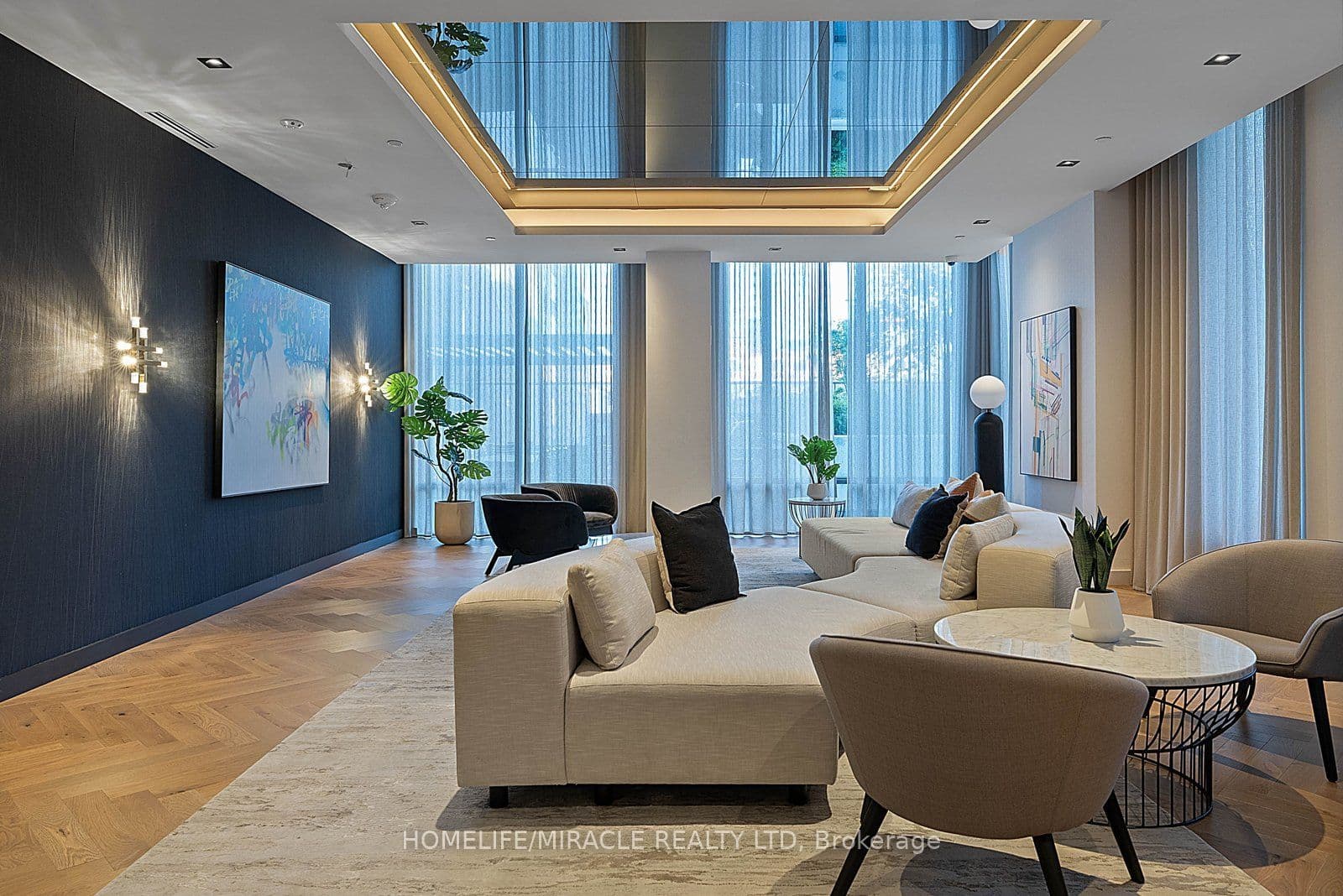 108 Peter Street 1322, Toronto, ON M5V 2G7