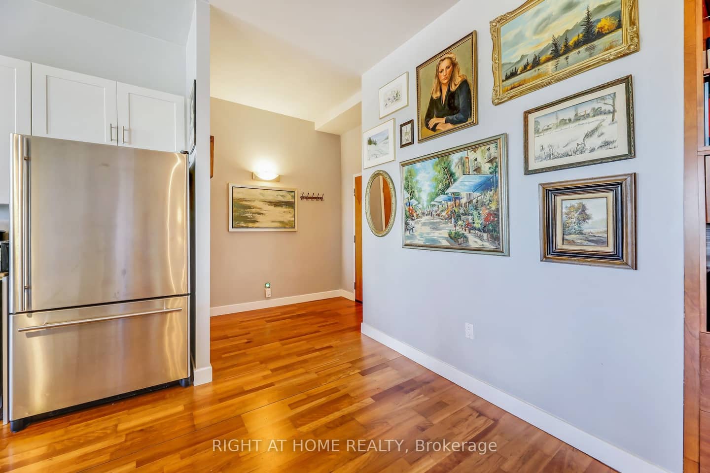 1 St Johns Road 504, Toronto, ON M6P 1T7