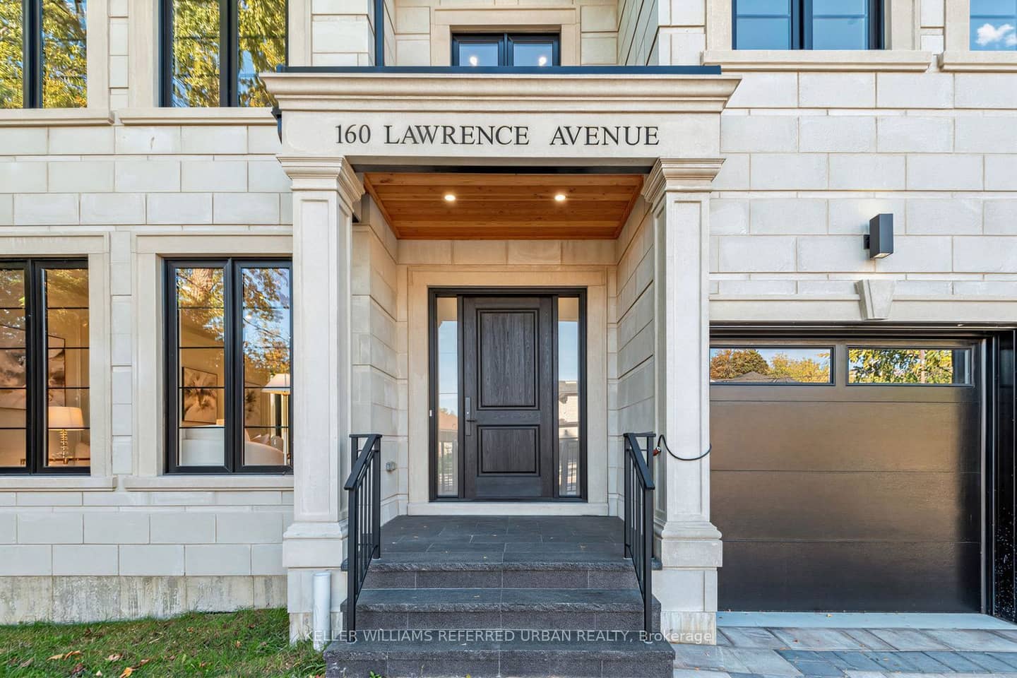 160 Lawrence Avenue, Richmond Hill, ON L4C 1Z5