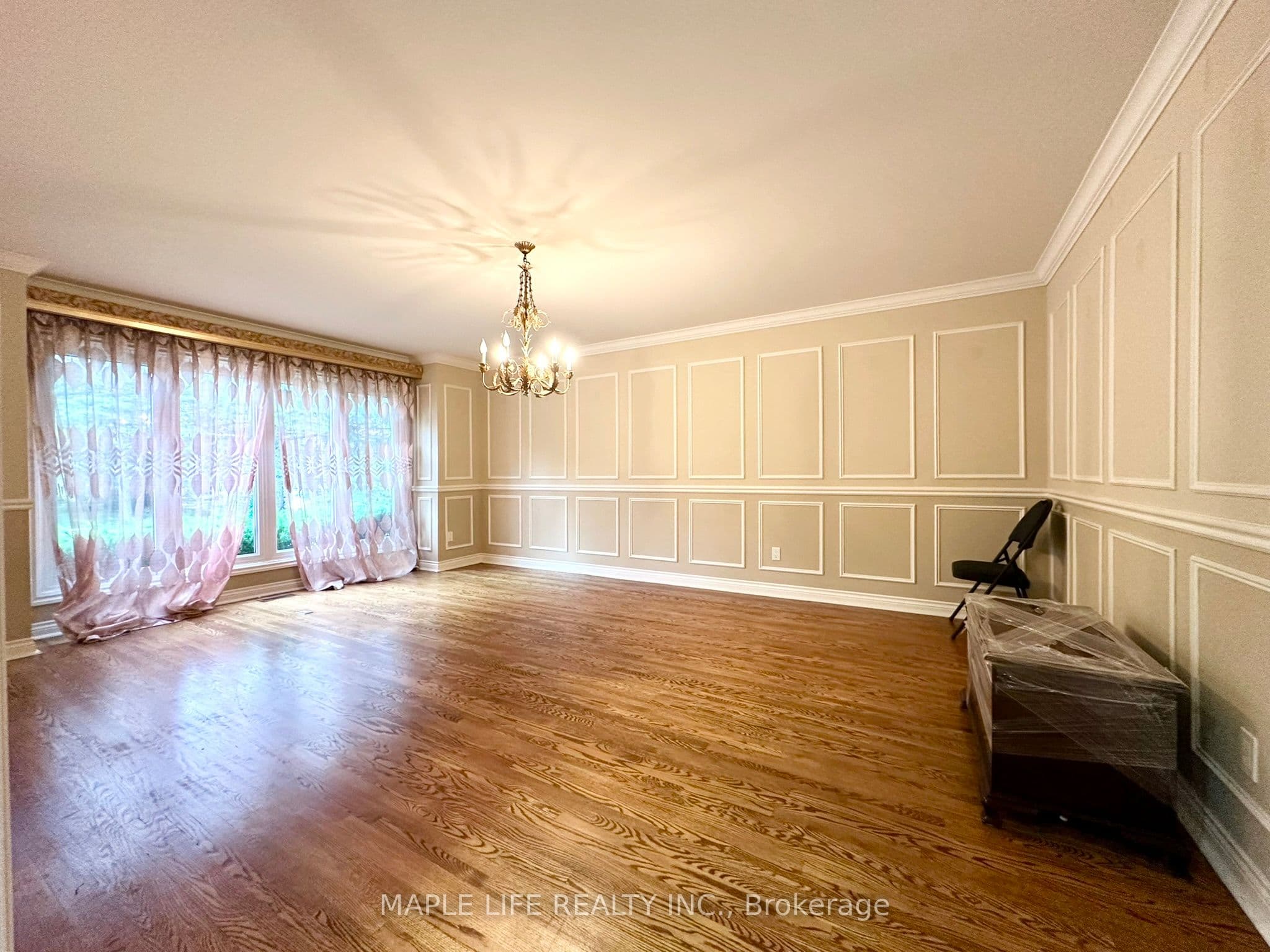 52 Prince Edward Boulevard, Markham, ON L3T 7E9