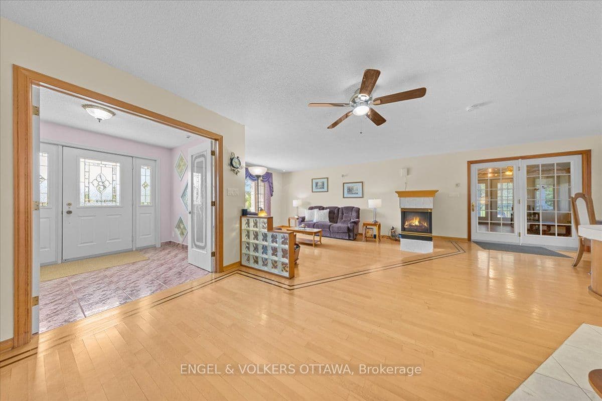 3805 Big Rideau Lake Road, Rideau Lakes, ON K0G 1V0