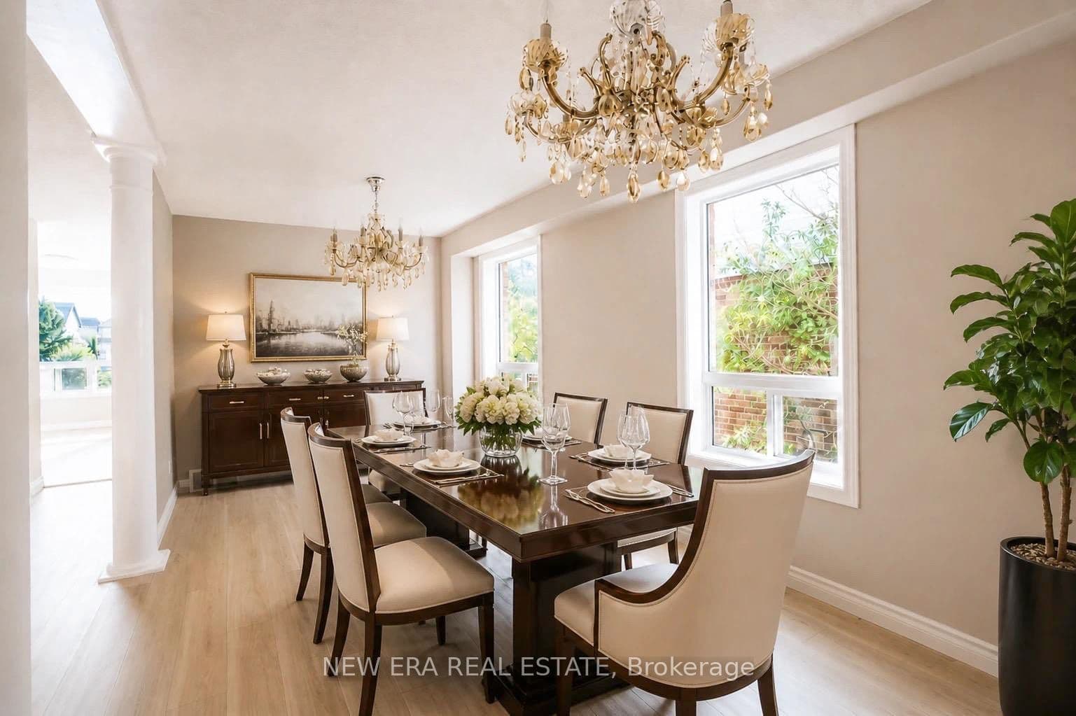 704 Brandenburg Boulevard, Waterloo, ON N2T 2V4