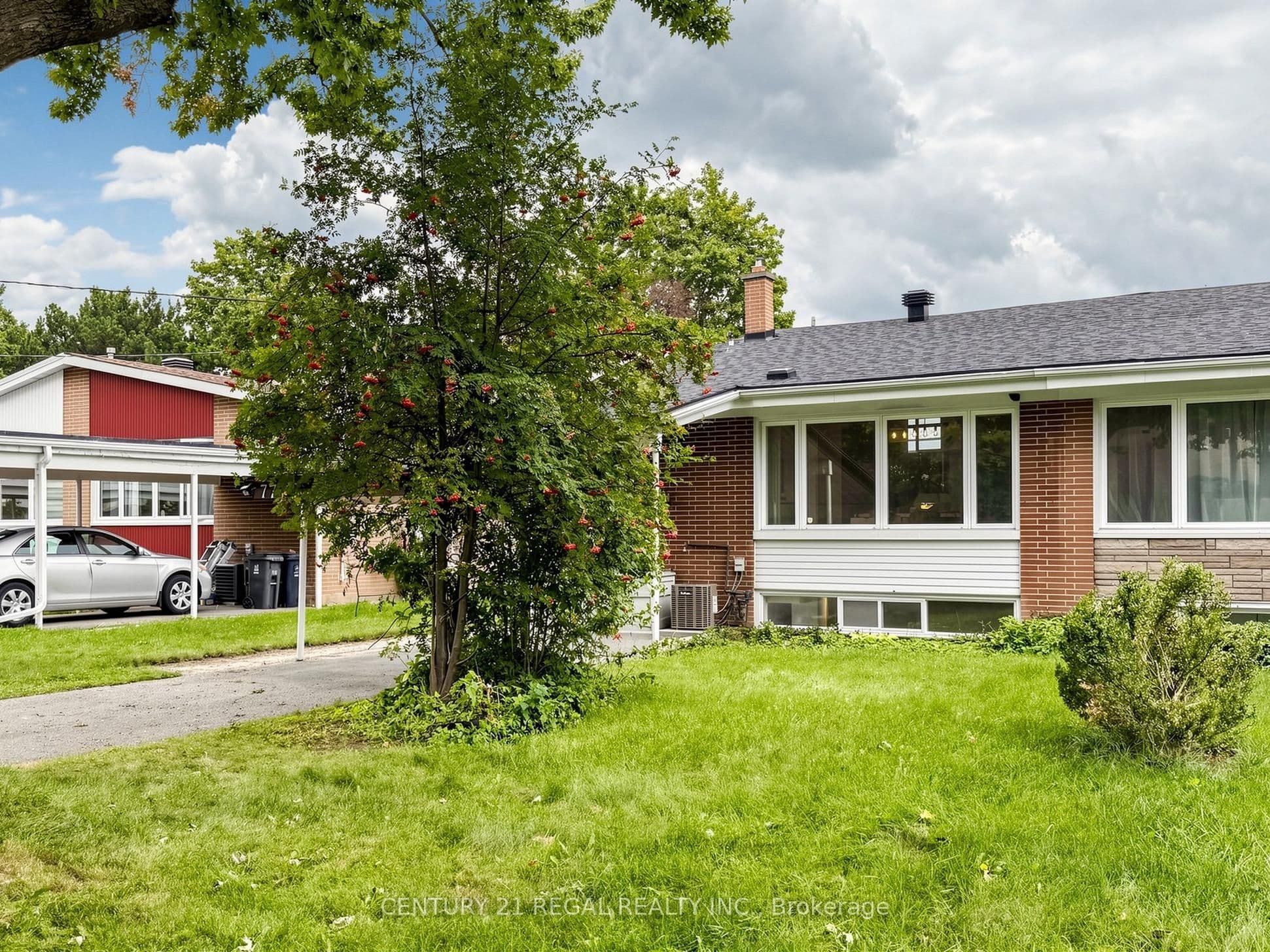 77 Billington Crescent, Toronto, ON M3A 2G7