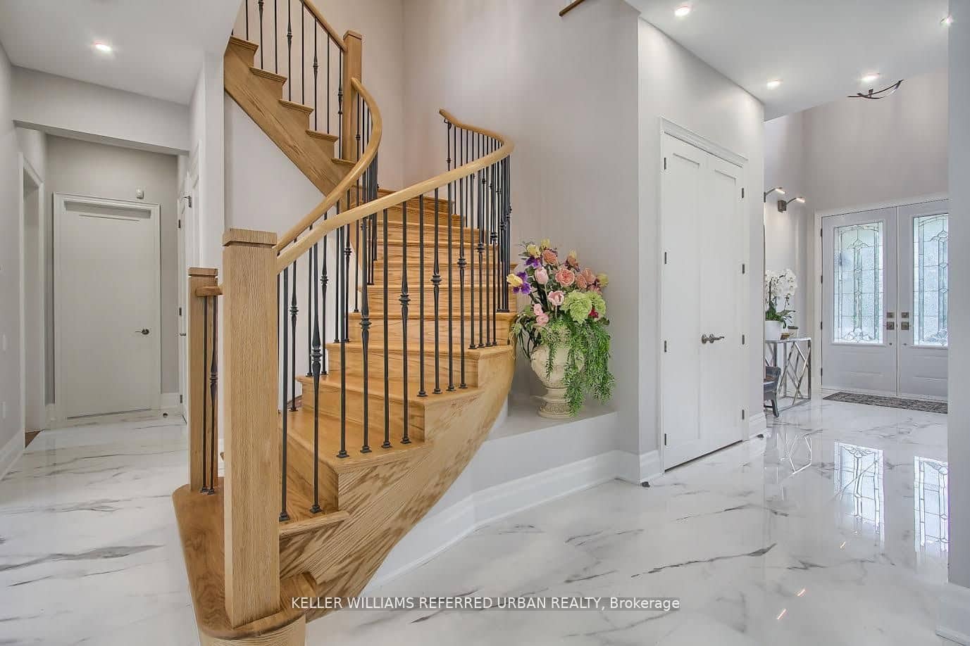 70 Brule Lakeway, Georgina, ON L0E 1L0