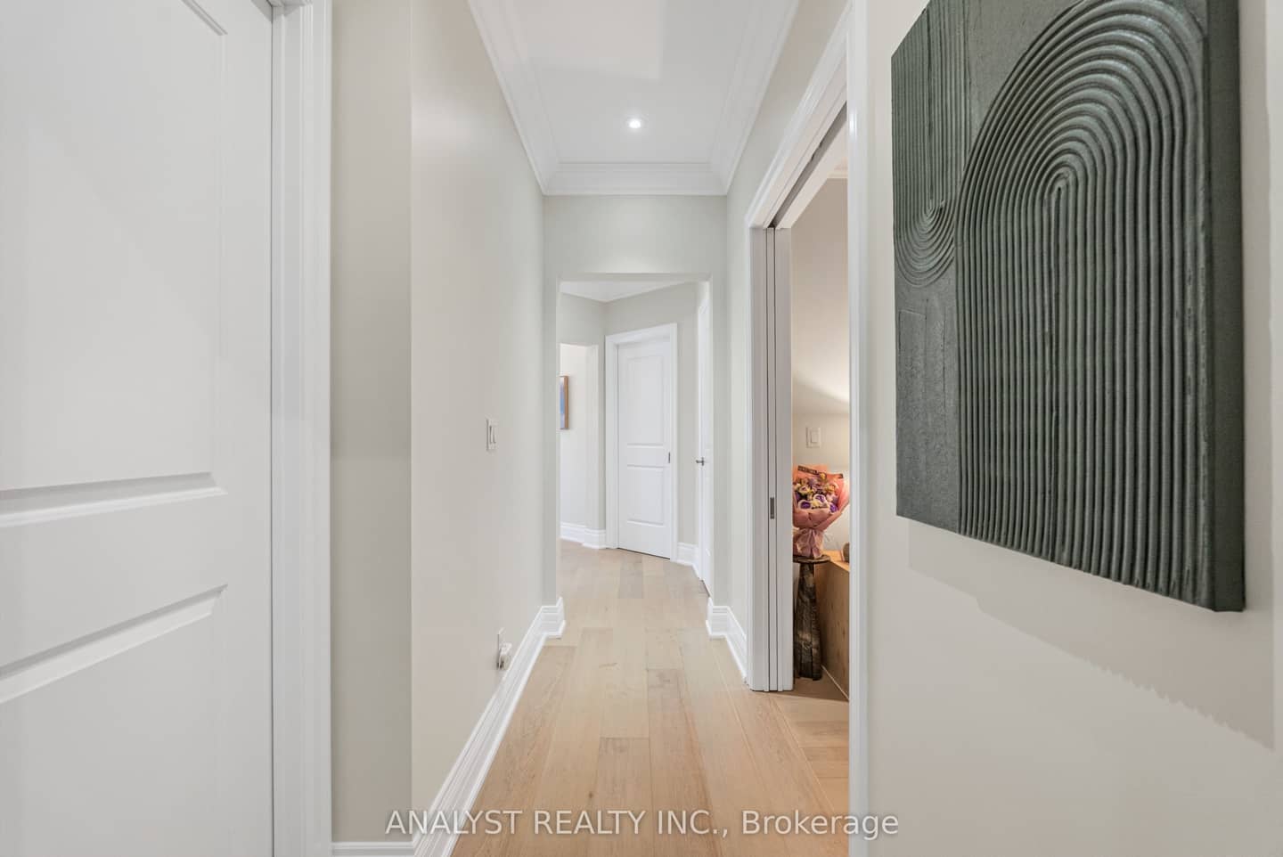 80 Burns Boulevard 204, King, ON L7B 0B3