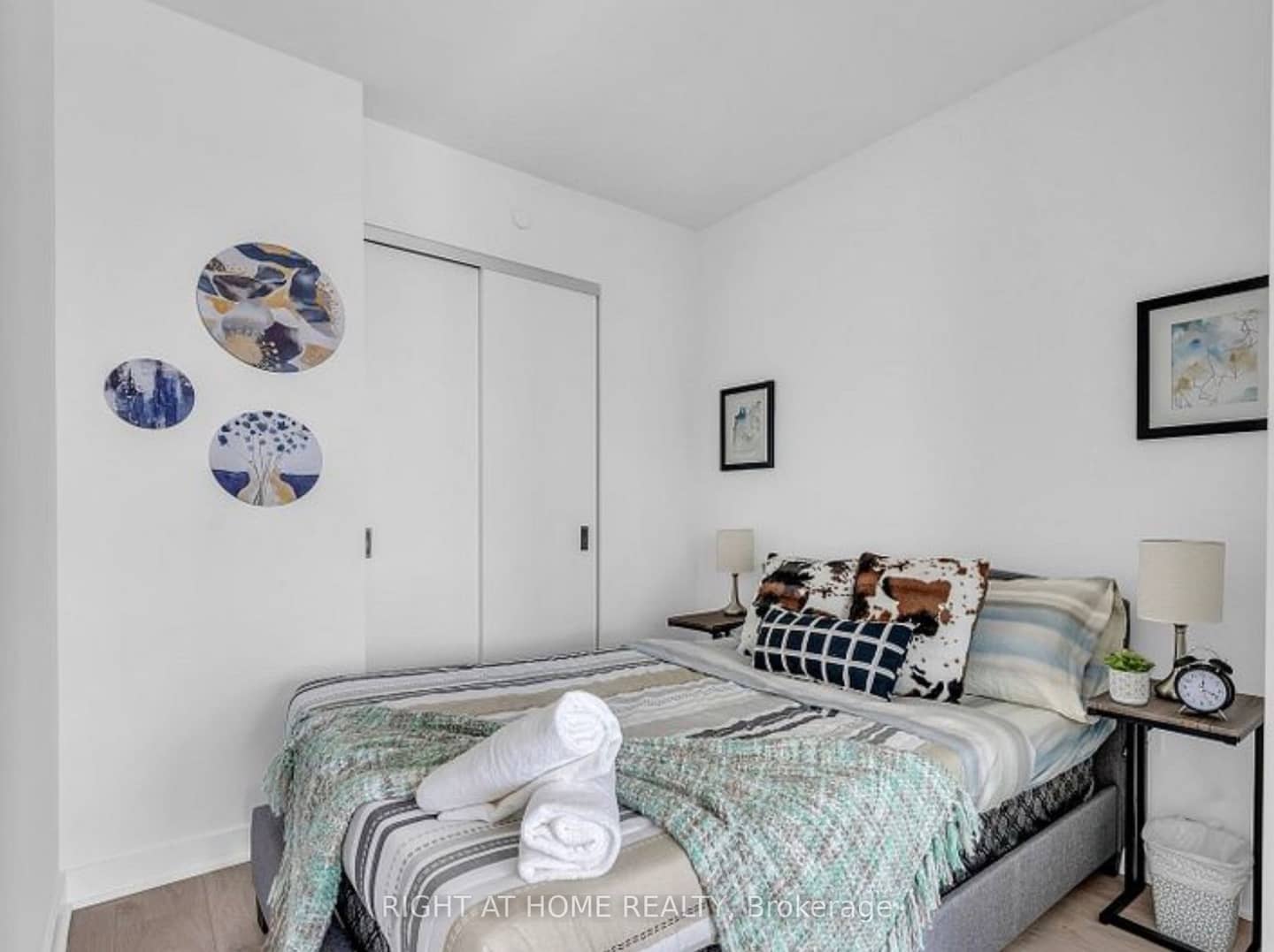 36 Zorra Street 328, Toronto, ON M8Z 0G5