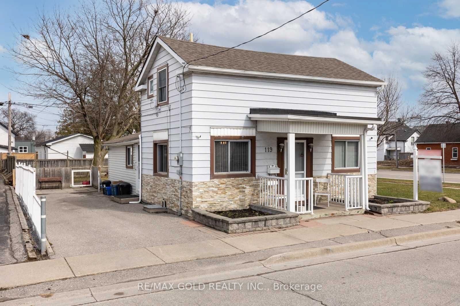 119 Celina Street, Oshawa, ON L1H 4N3