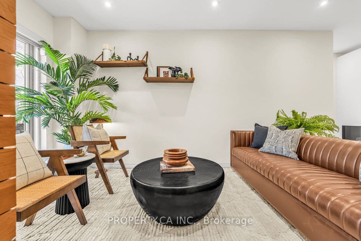 270 Euclid Avenue, Toronto, ON M6J 2K2