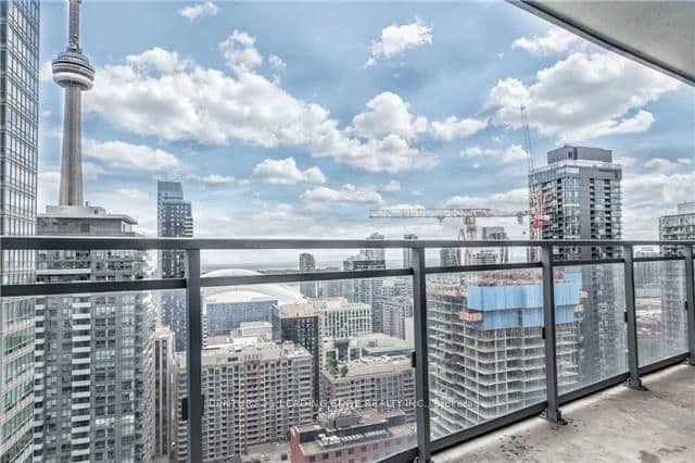 21 Widmer Street 2909, Toronto, ON M5V 2E8