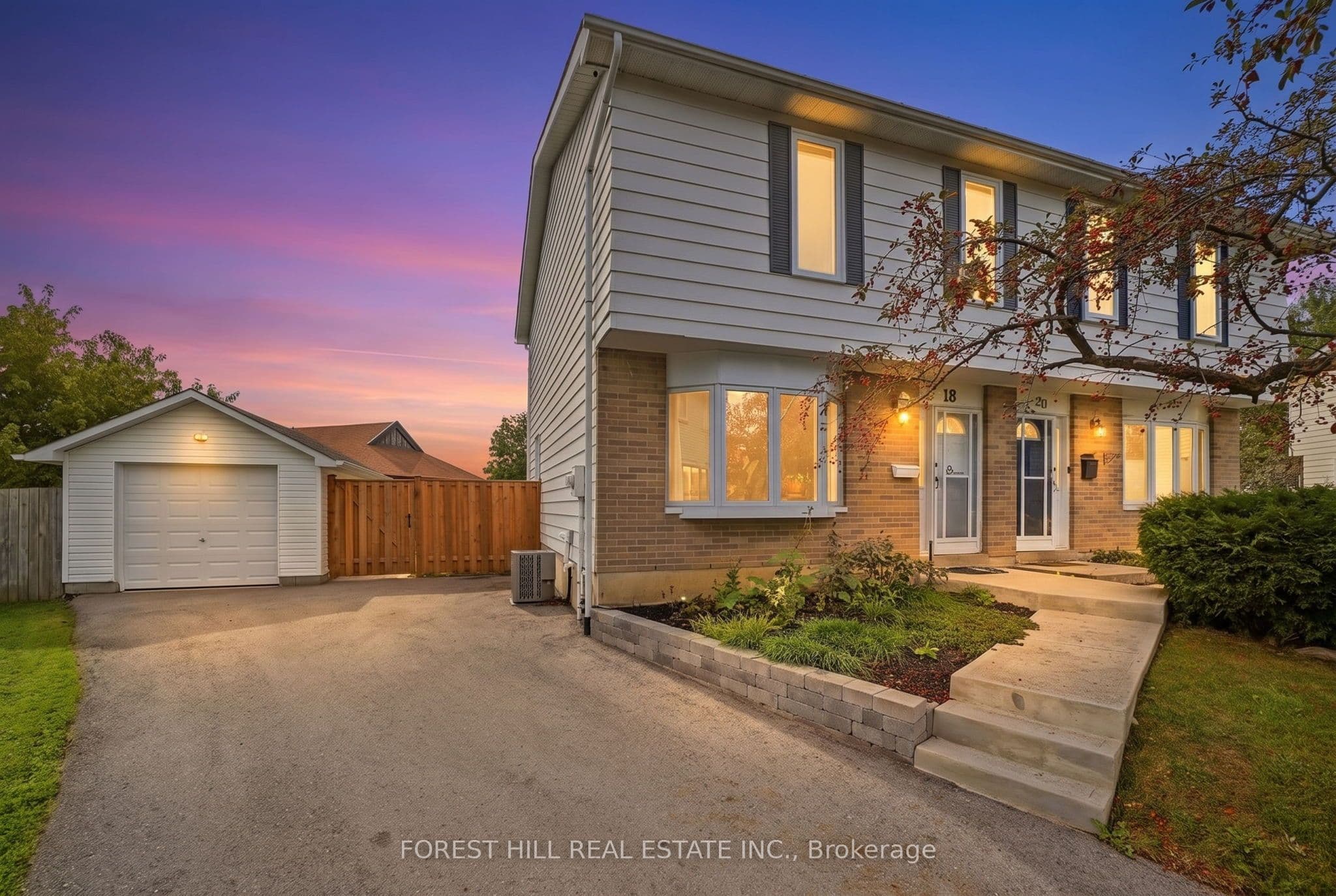 18 Griselda Court, Brampton, ON L6S 1M6