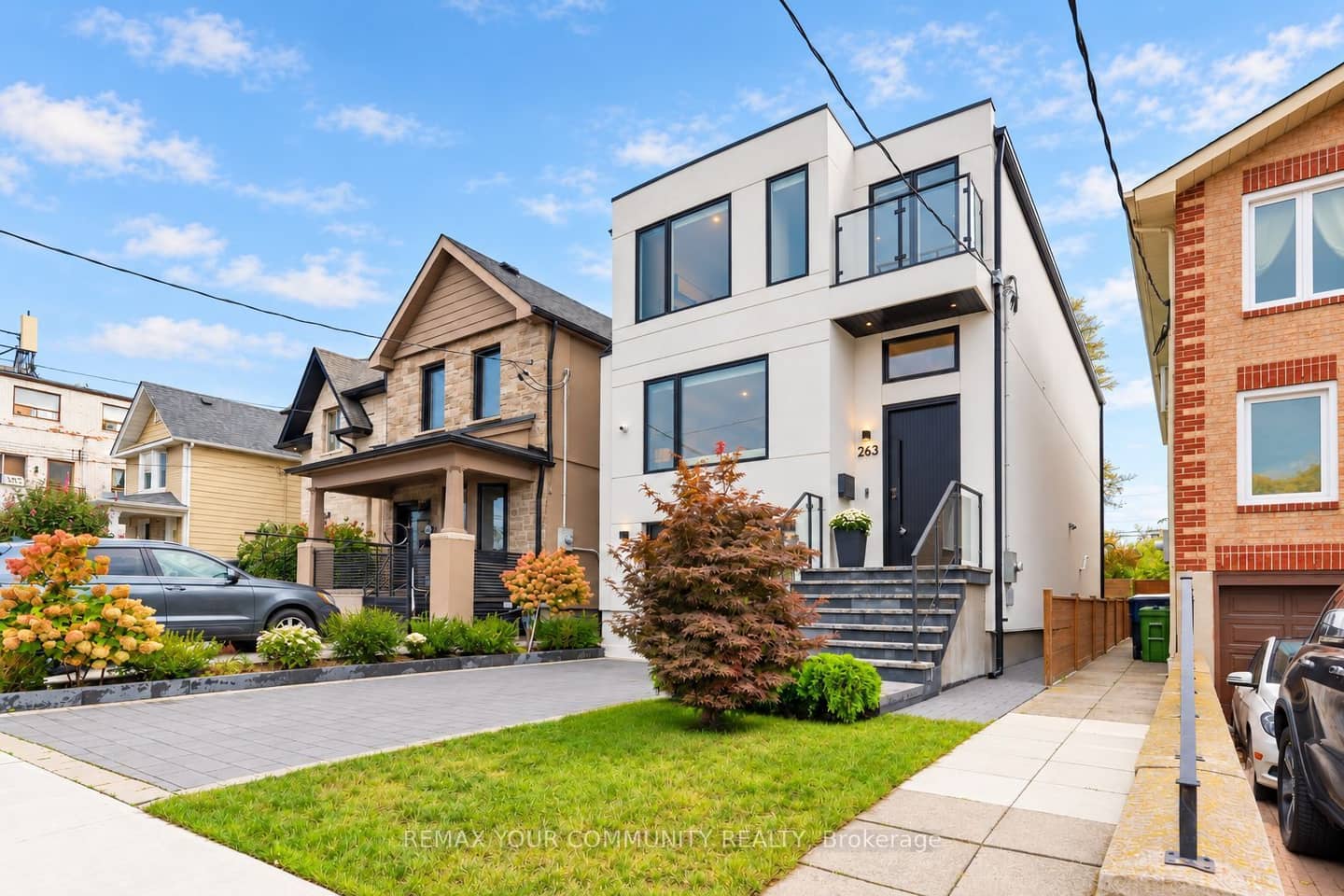 263 Linsmore Crescent, Toronto, ON M4J 4L6