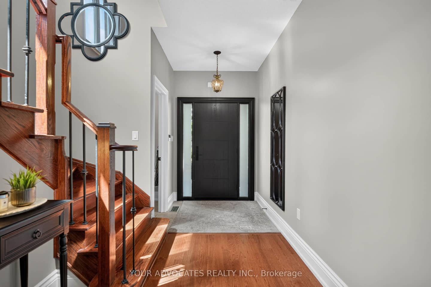 228 Twin Hills Crescent, Vaughan, ON L4H 0H4