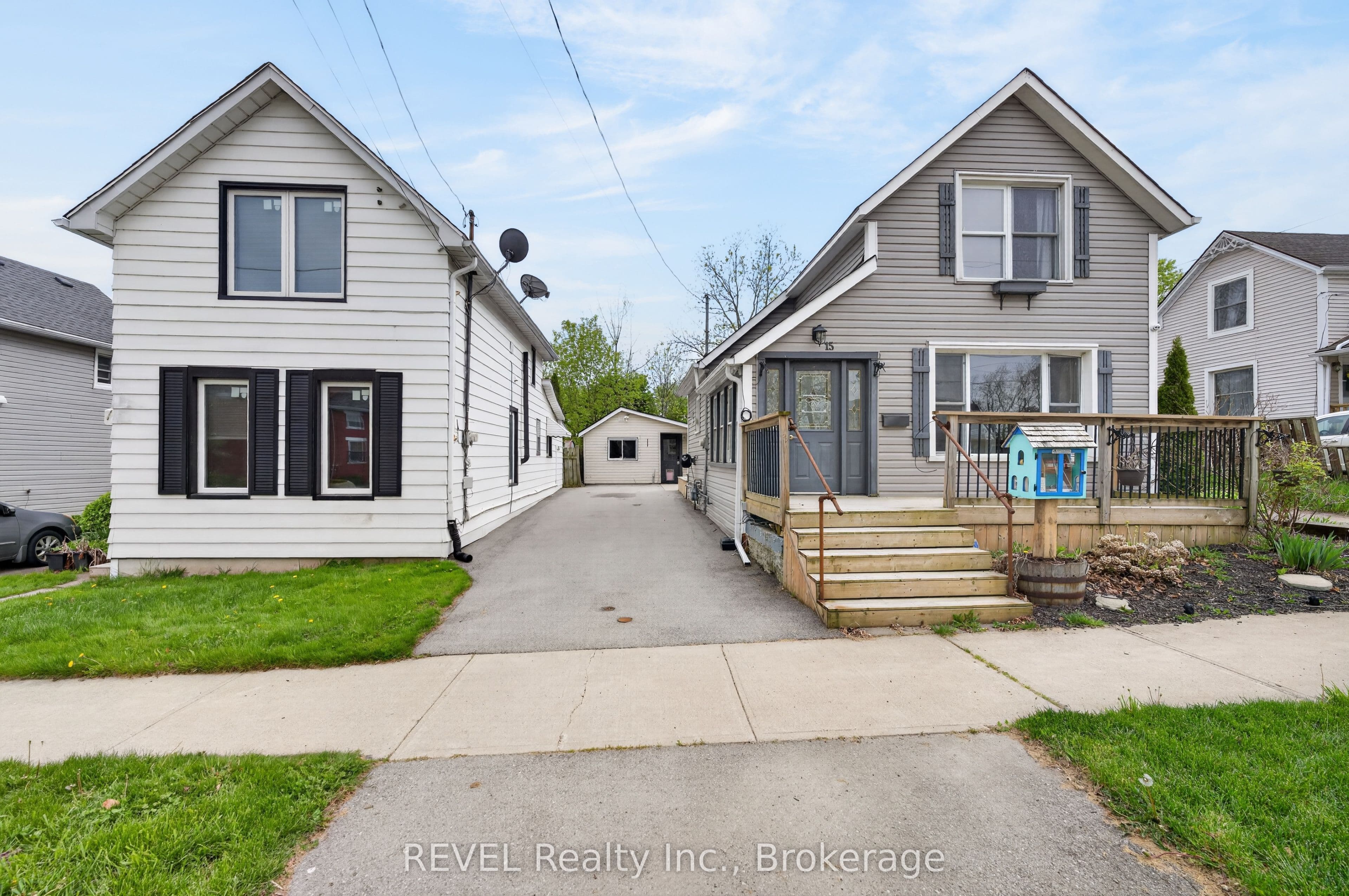 15 Phipps Street, Fort Erie, ON L2A 2V1