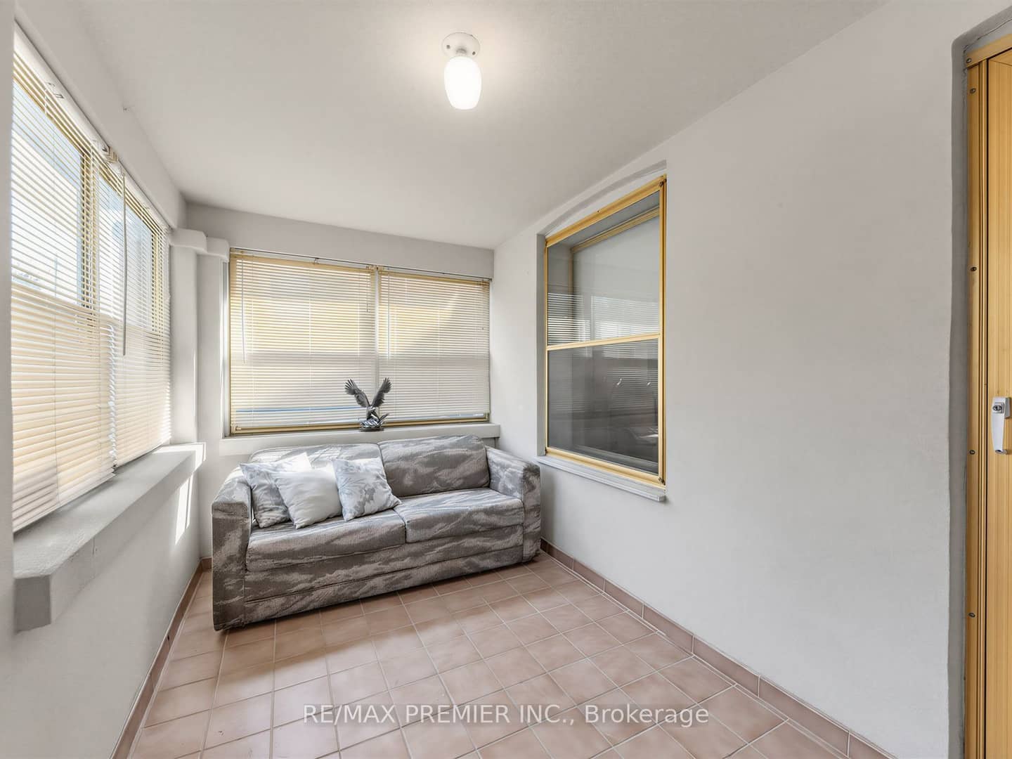 155 Ascot Avenue, Toronto, ON M6E 1G5