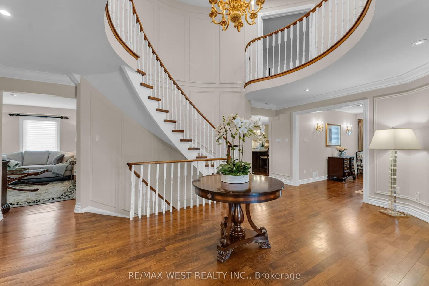 93 Fern Valley Crescent, Richmond Hill, ON L4E 2J6