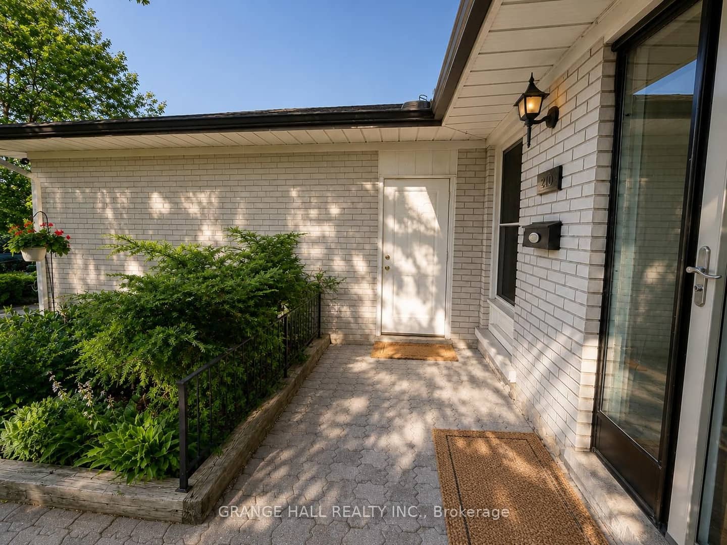 210 Lloyd Manor Road, Toronto, ON M9B 5K6