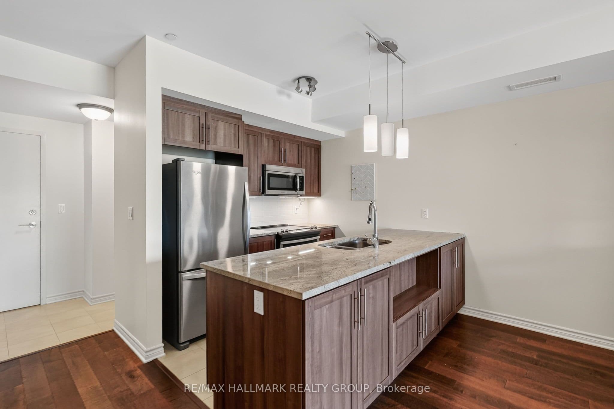 120 Prestige Circle 206, Orleans - Cumberland and Area, ON K4A 1B4