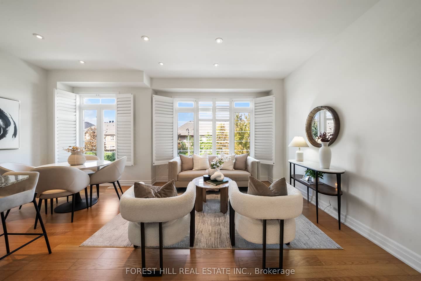25 Beverley Glen Boulevard, Vaughan, ON L3T 2V6