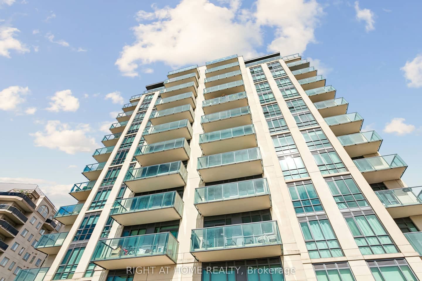 45 Yorkland Boulevard, Brampton, ON L6P 4B4