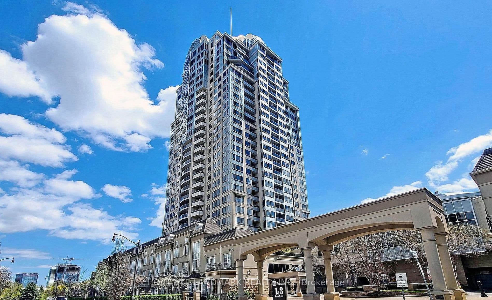 3 Rean Drive 908, Toronto, ON M2K 3C2