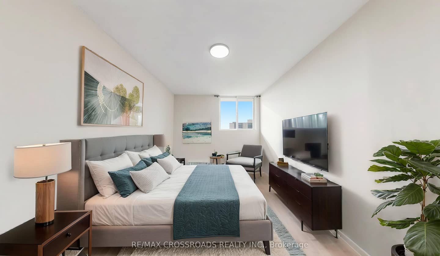 100 Dundalk Drive 817, Toronto, ON M1P 4V2