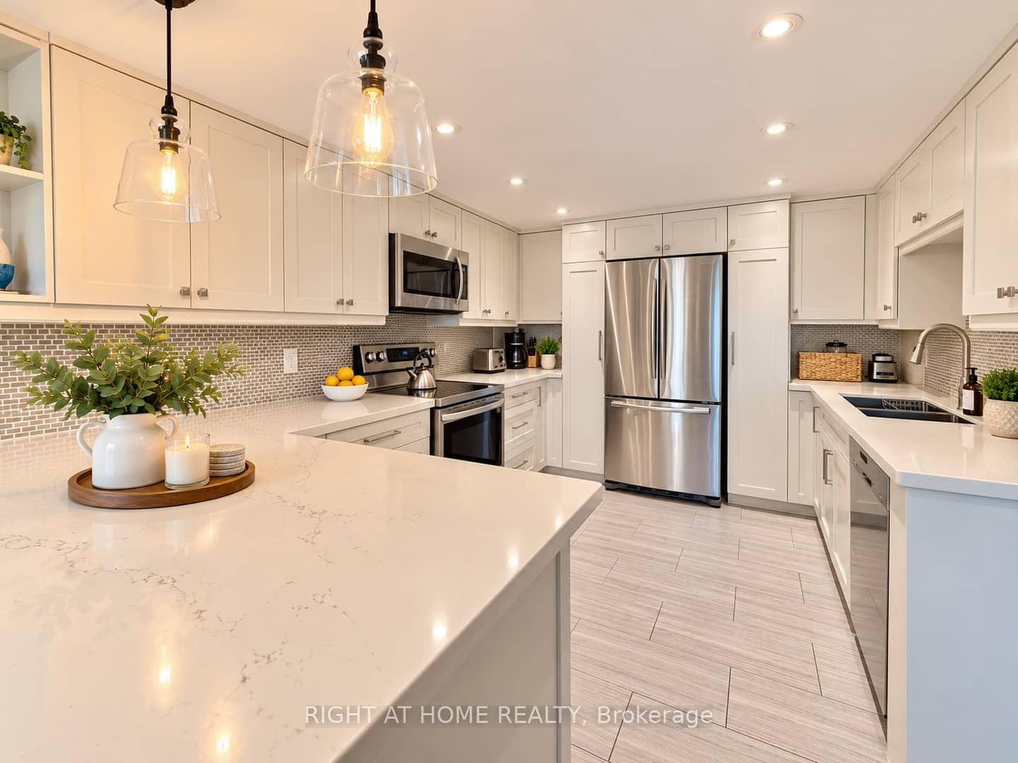 55 Carscadden Drive 301, Toronto, ON M2R 2A6
