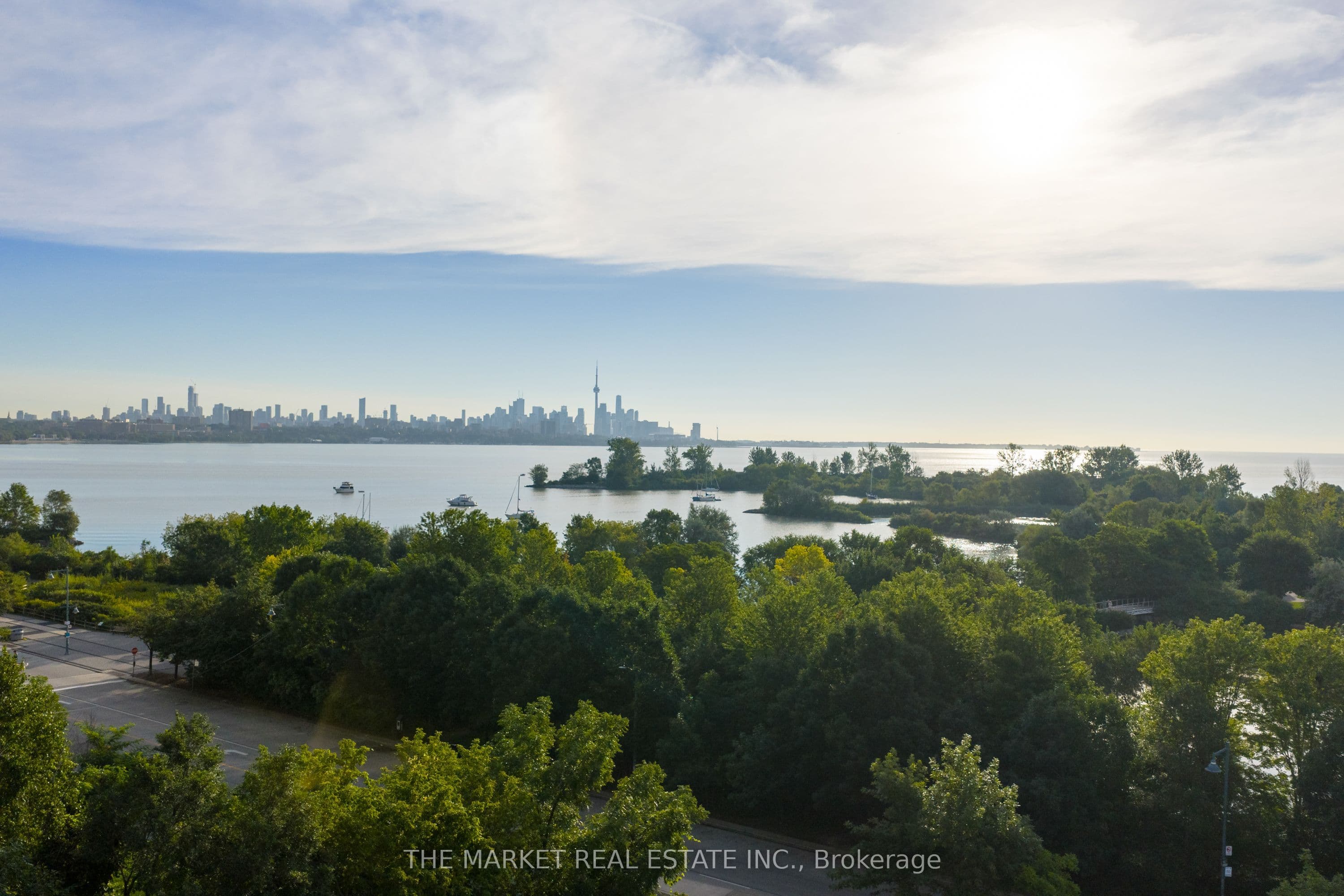 30 Shore Breeze Drive 6201, Toronto, ON M8V 0J1