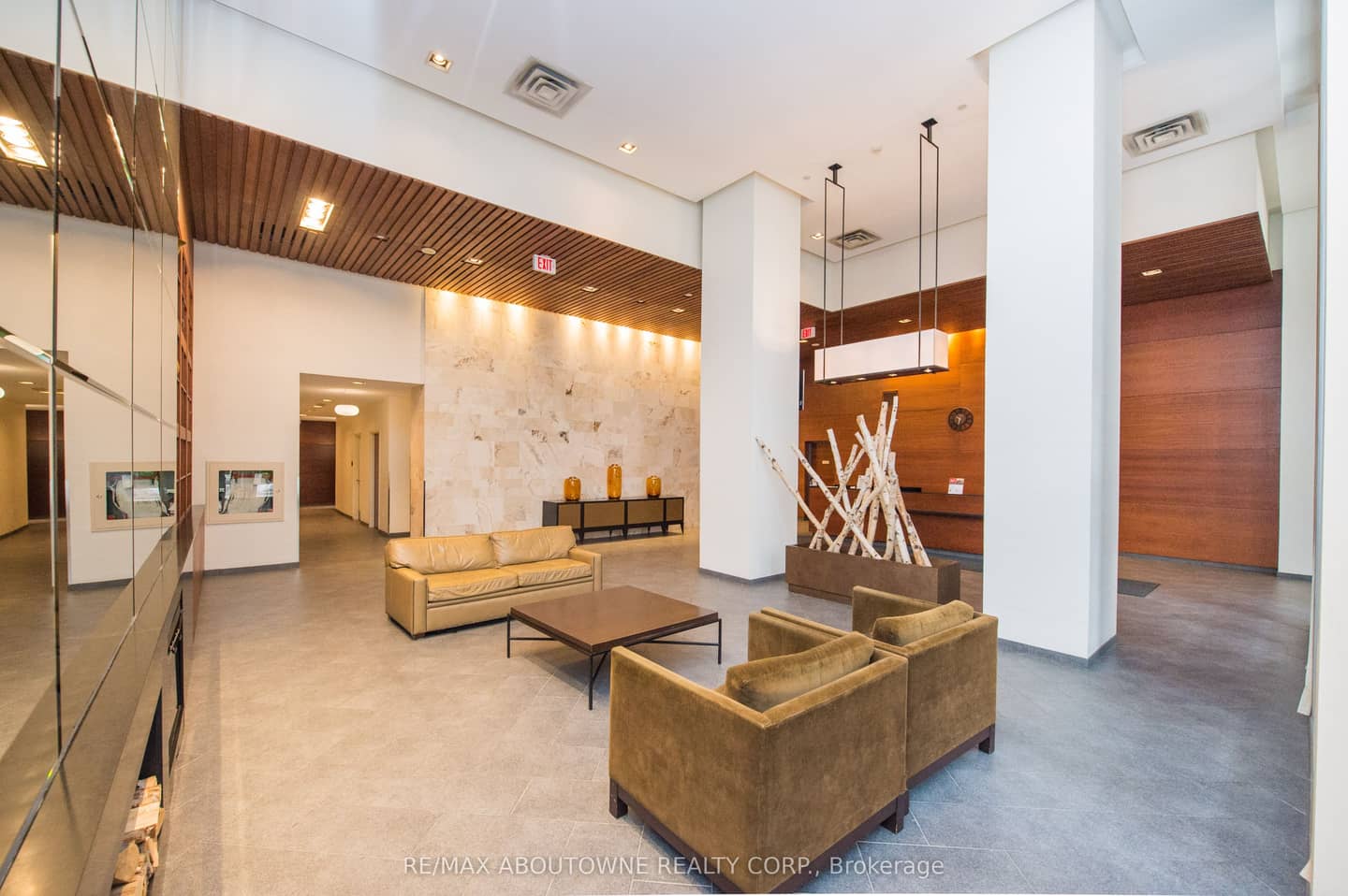 4080 Living Arts Drive 412, Mississauga, ON L5B 4N3