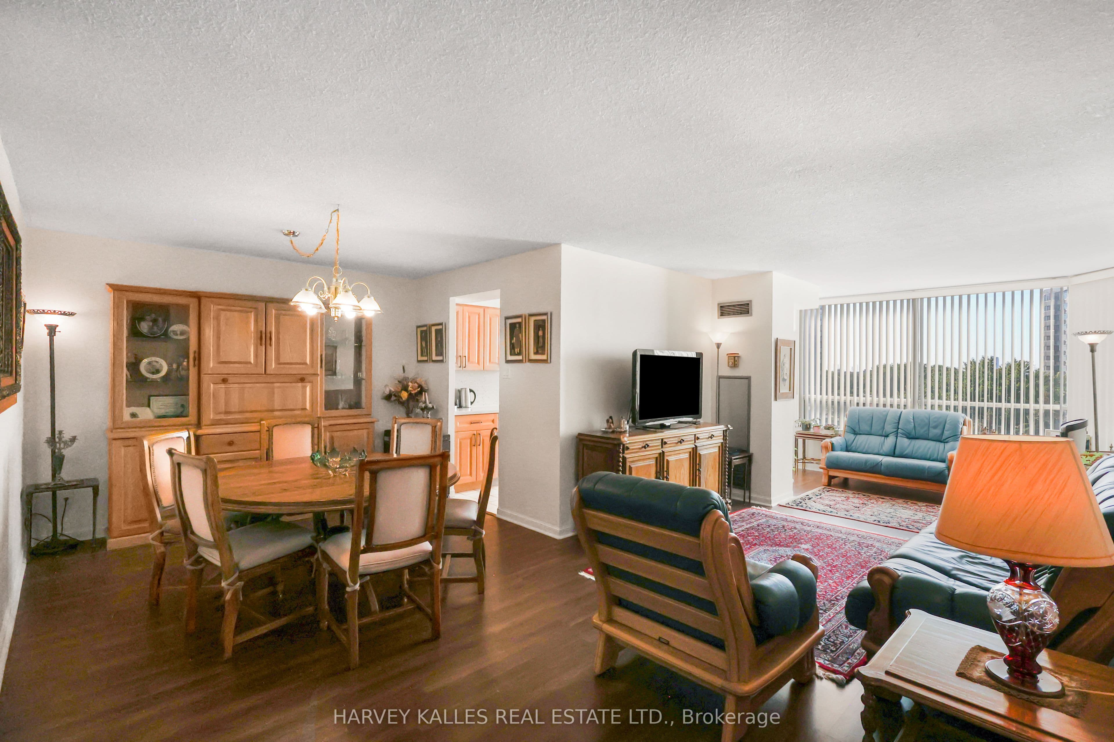 1121 Steeles Avenue W 605, Toronto, ON M2R 3W7