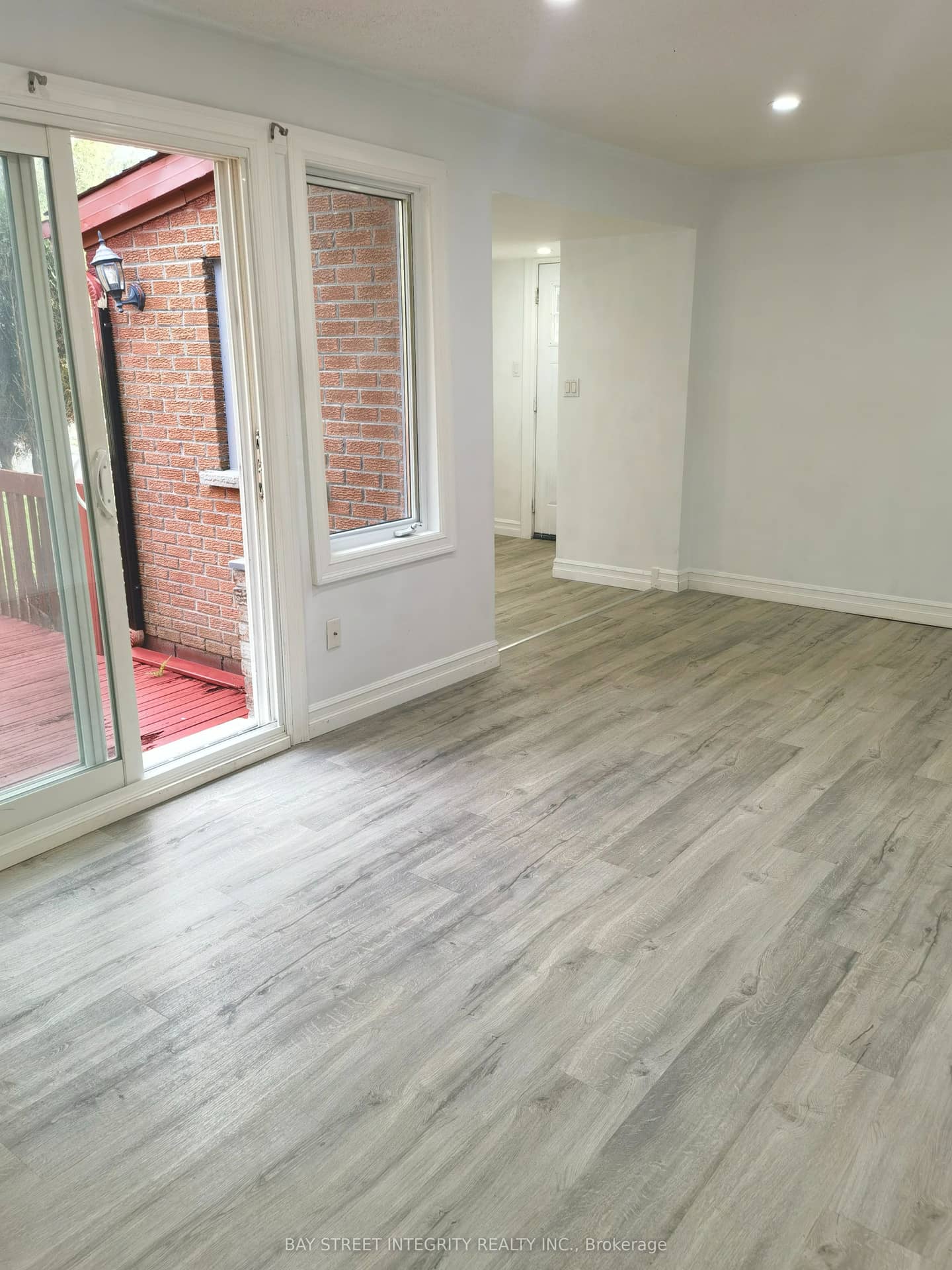 298 Lakeview Boulevard, Georgina, ON L4P 2Y7