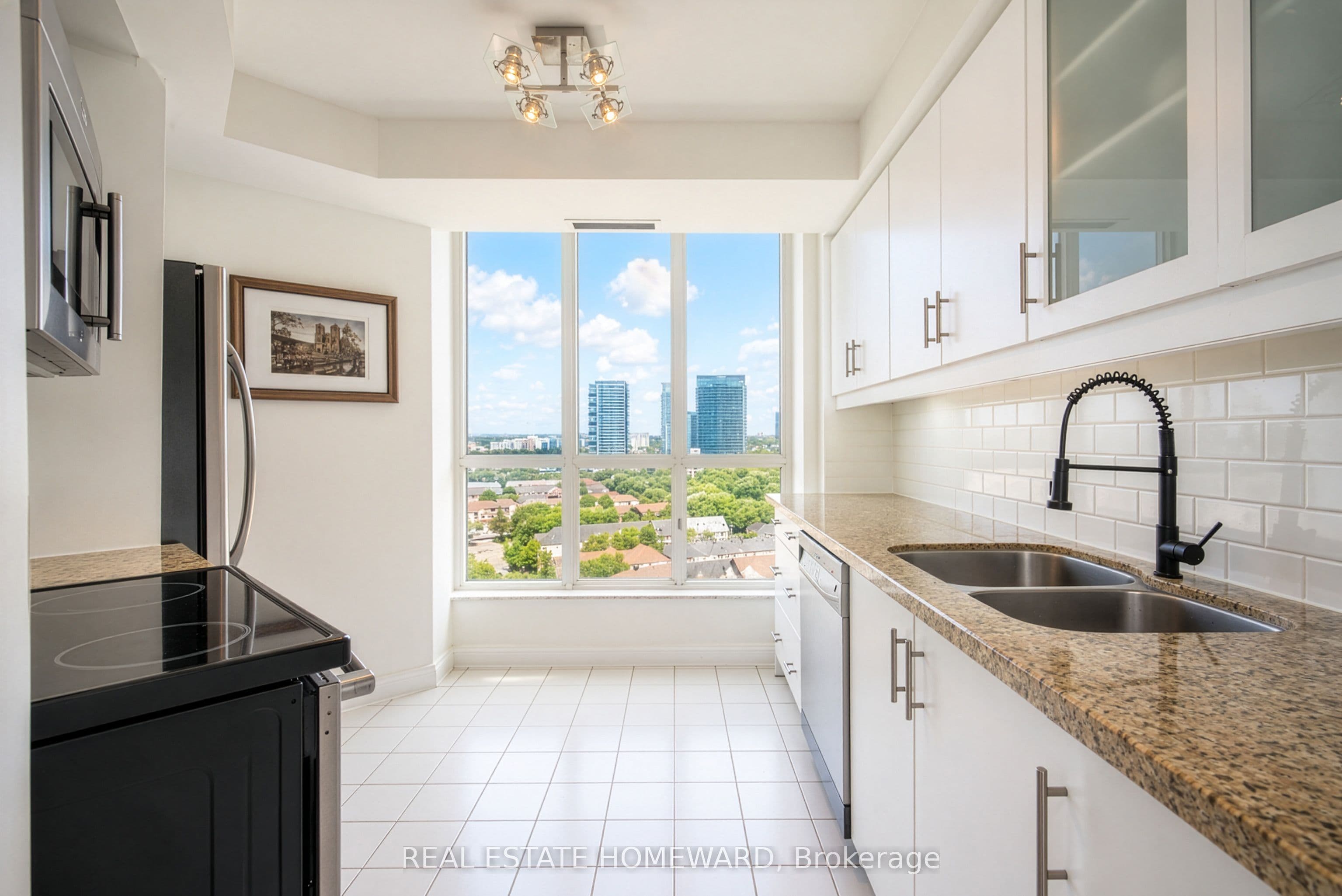 2285 Lake Shore Boulevard W 1610, Toronto, ON M8V 3X9