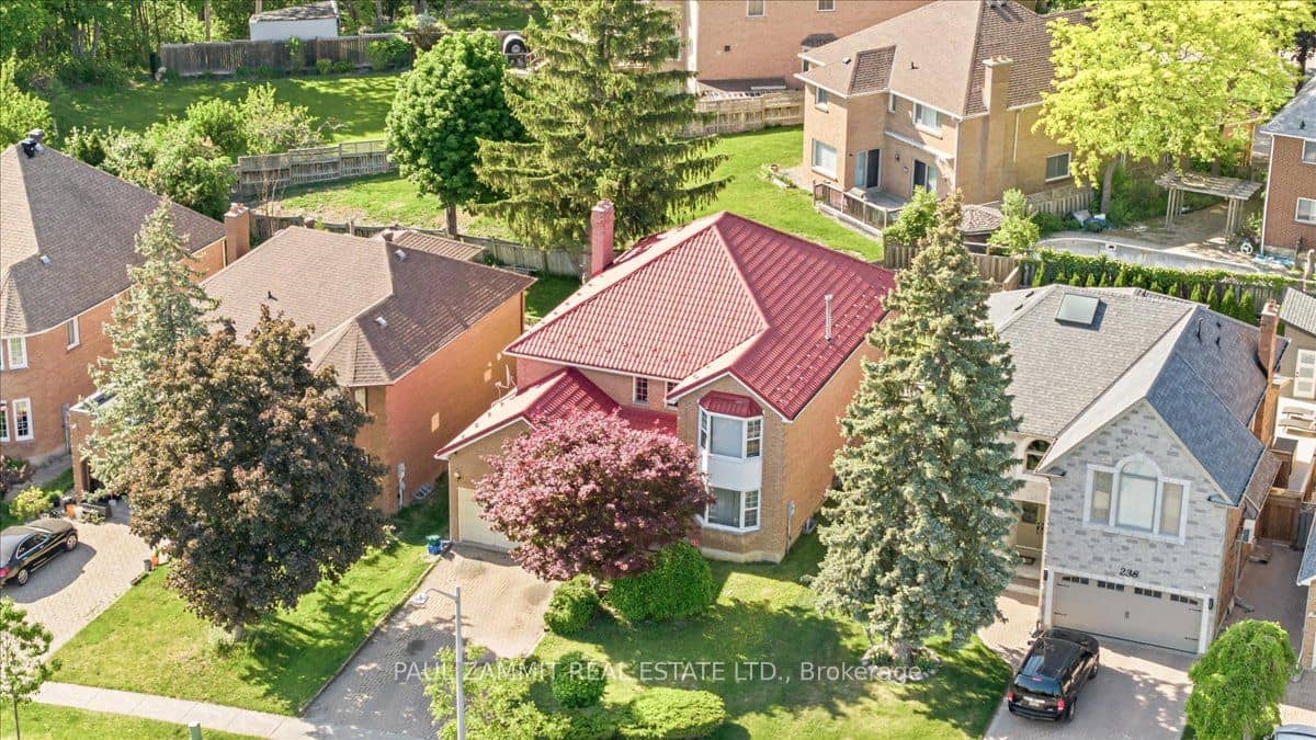236 Green Lane, Markham, ON L3T 7H7