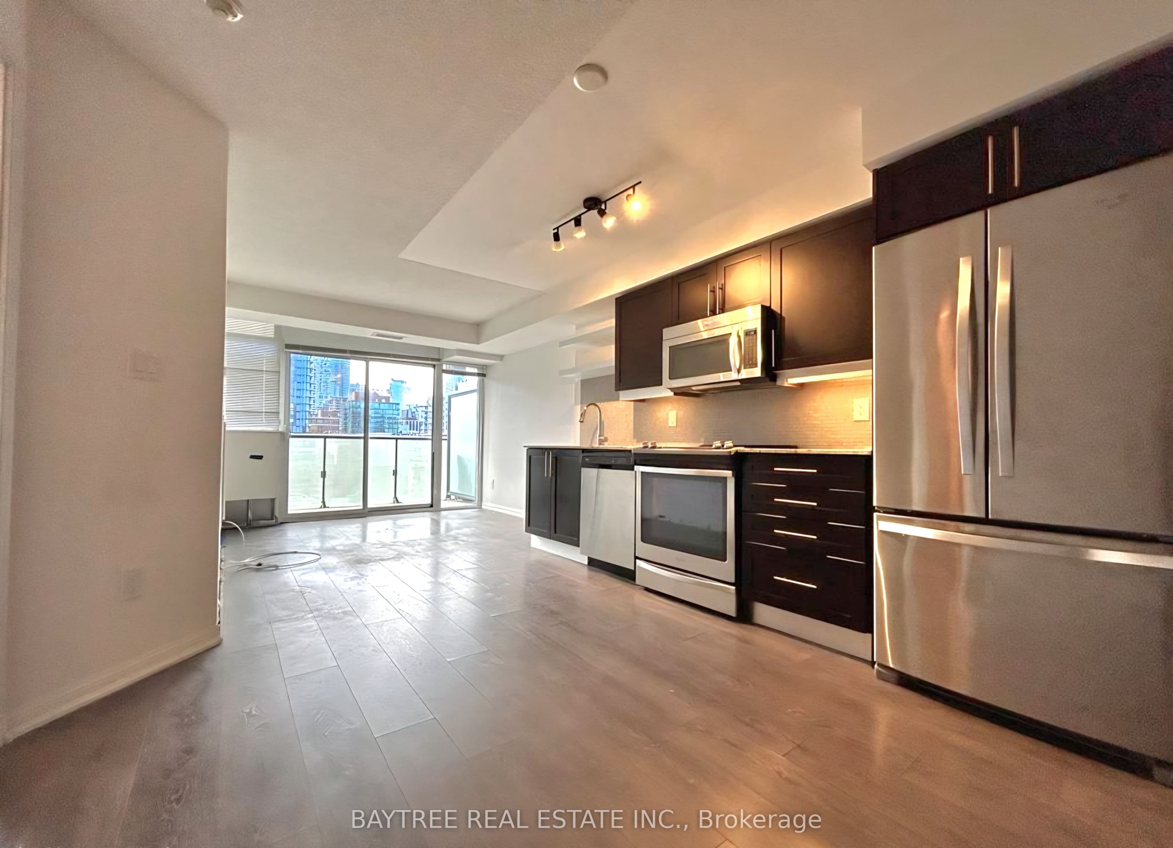 400 Adelaide Street E 1109, Toronto, ON M5A 4S3