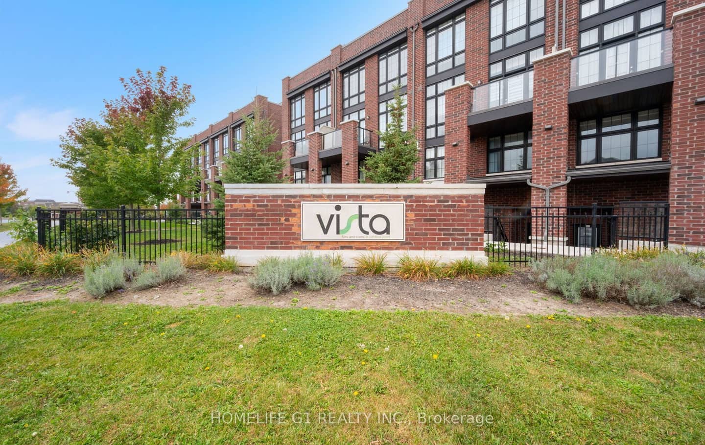 1 Whitaker Way, Whitchurch-Stouffville, ON L4A 0W5