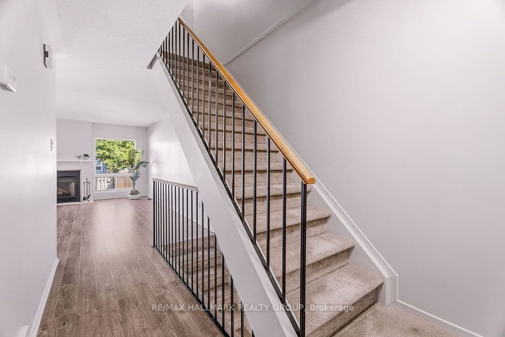 197 Tartan Drive, Barrhaven, ON K2J 3S3