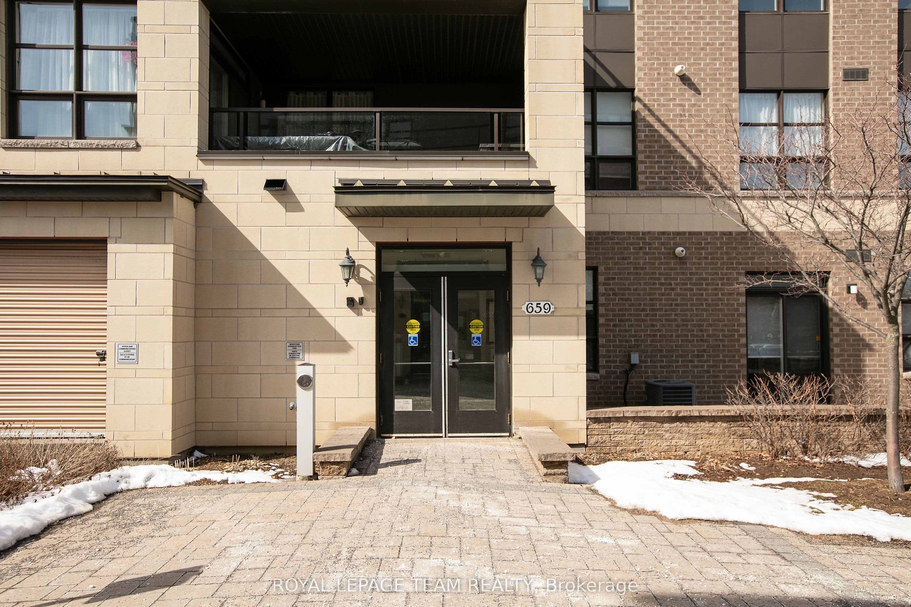 659 Sue Holloway Drive 401, Barrhaven, ON K2J 5W4
