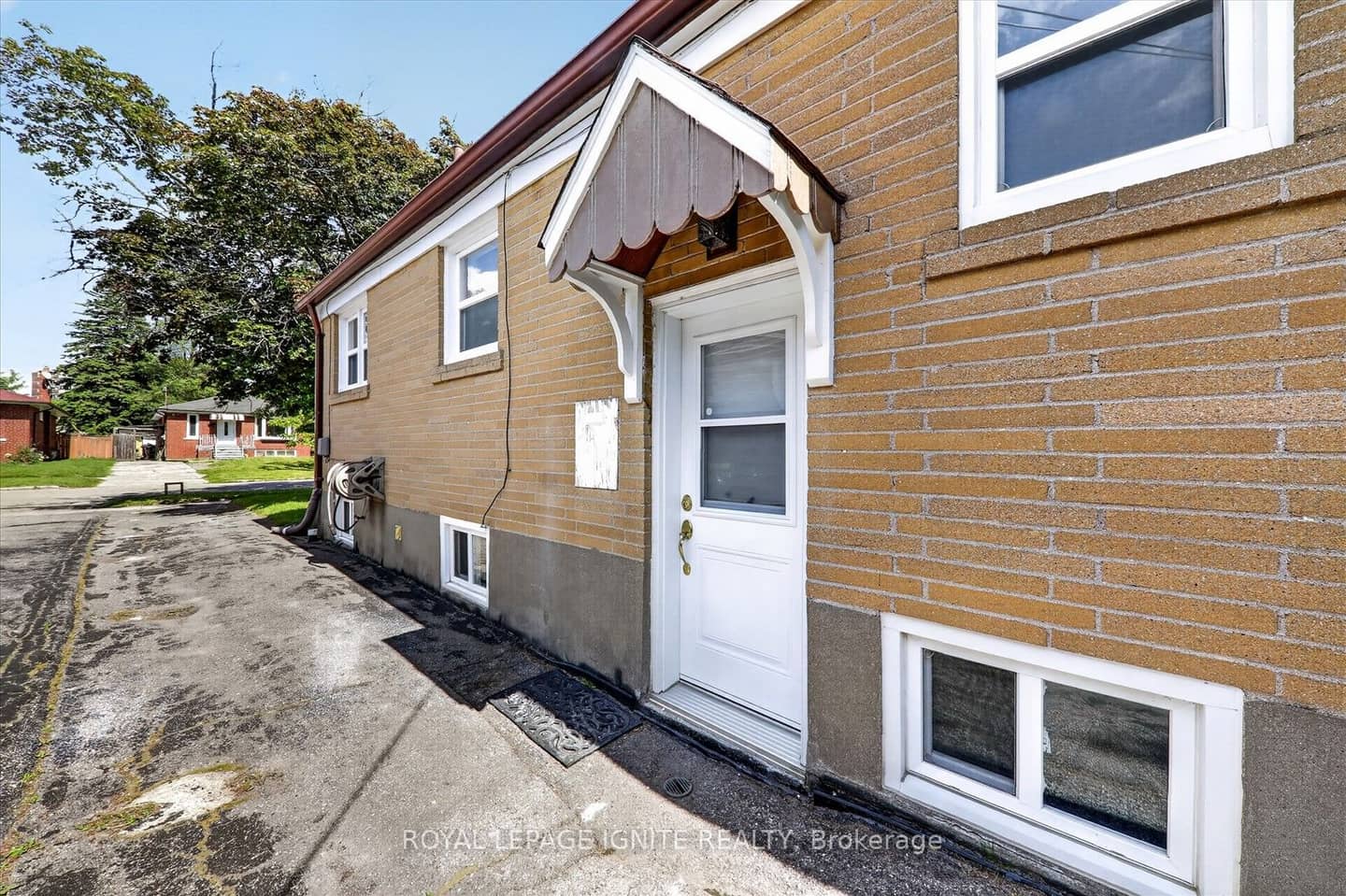 20 Alanbury Crescent, Toronto, ON M1J 2Y4