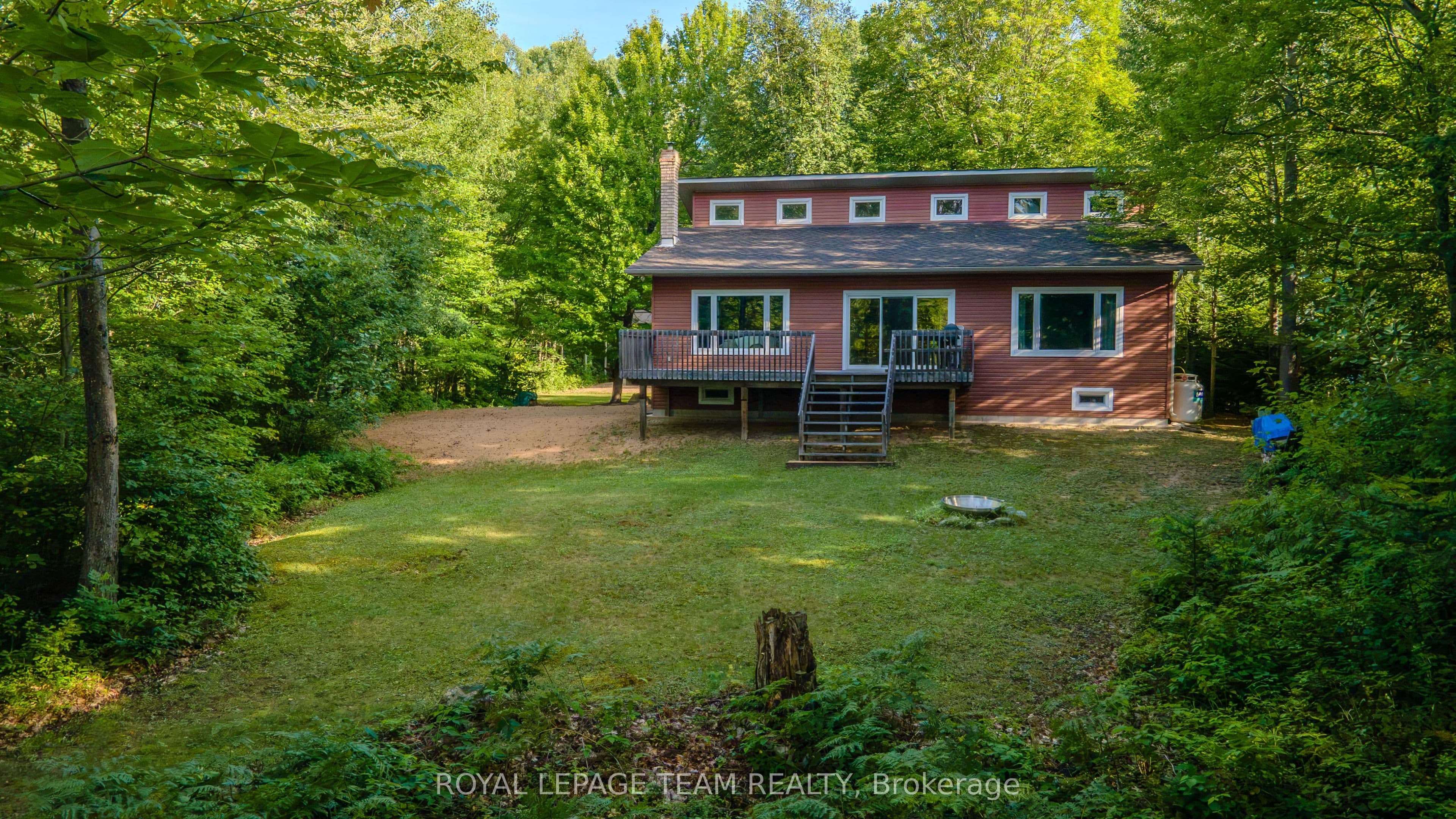 112 Golfers Lane, Hastings Highlands, ON K0J 1L0