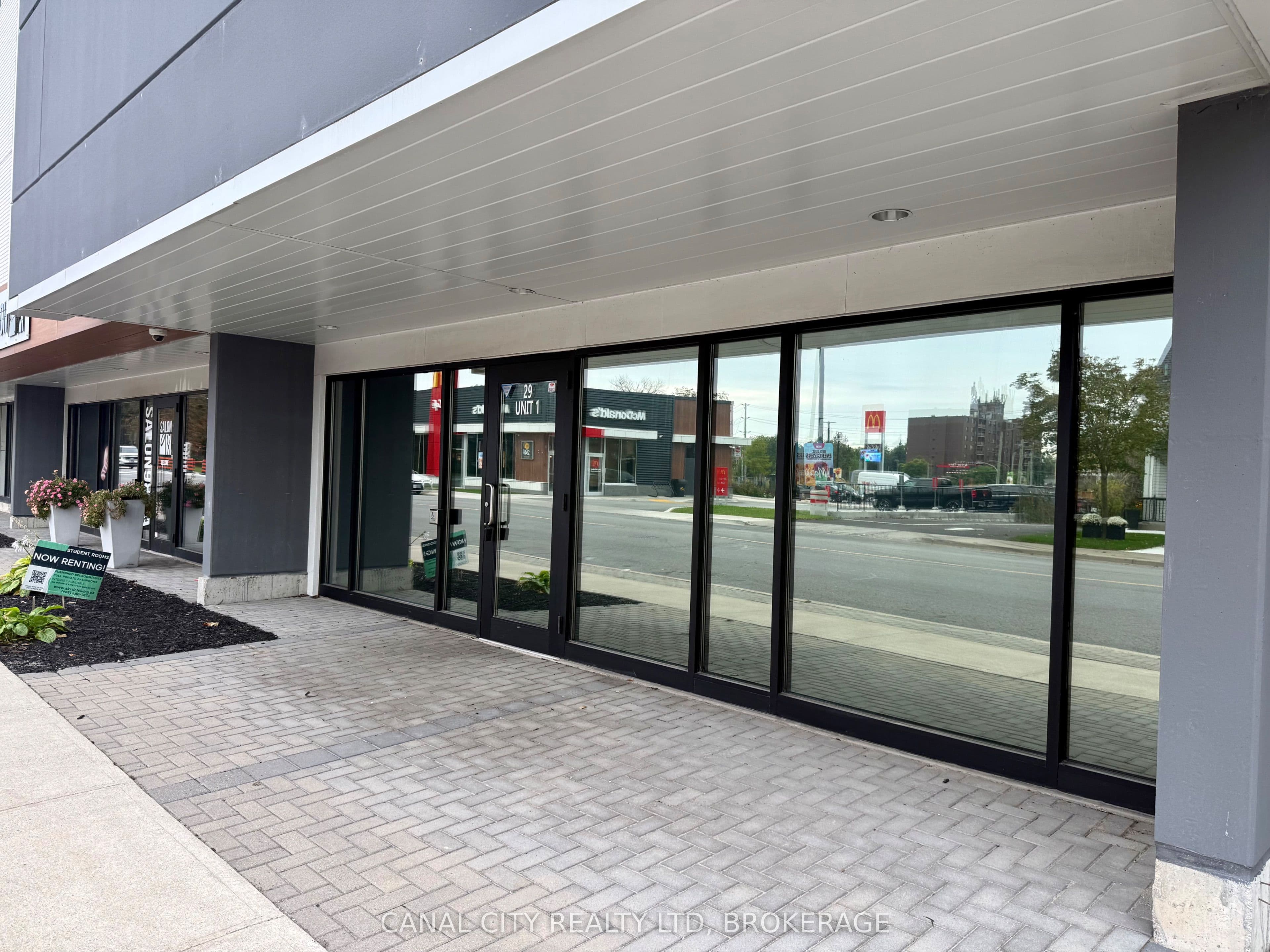 29 Pine Street S 1, Thorold, ON L2V 3L1